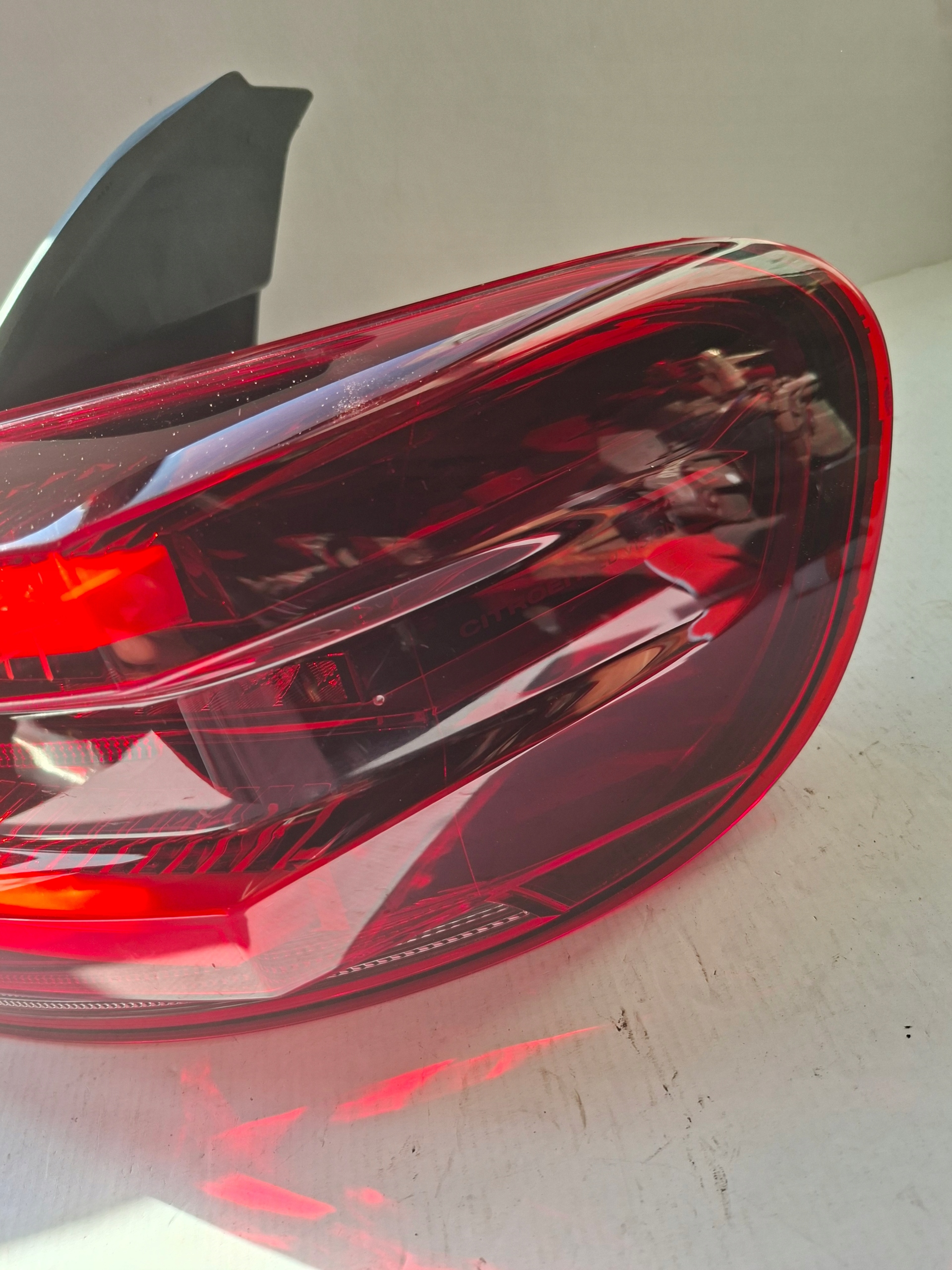 light rear part left CITROEN C5 AIRCROSS 9845247680
