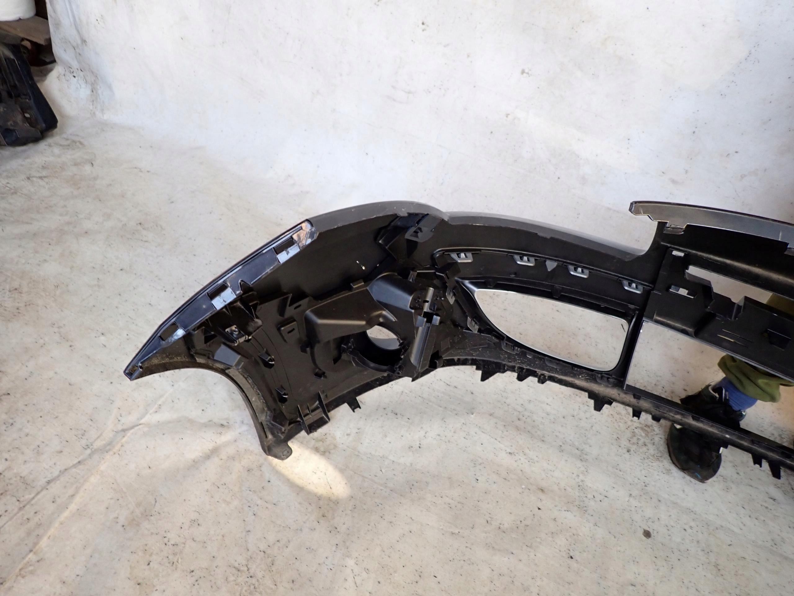 RENAULT SCENIC III 09- bumper front front 620221946R