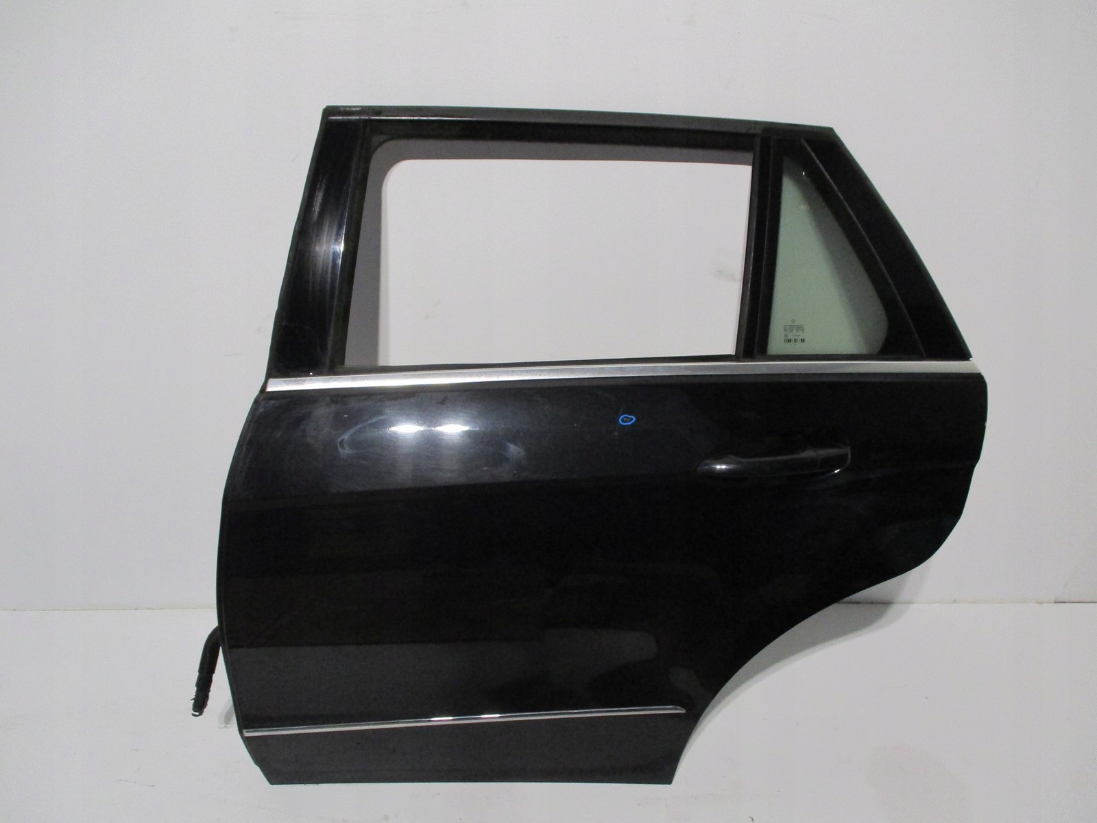 Tür links hinten MERCEDES 212 KOMBI