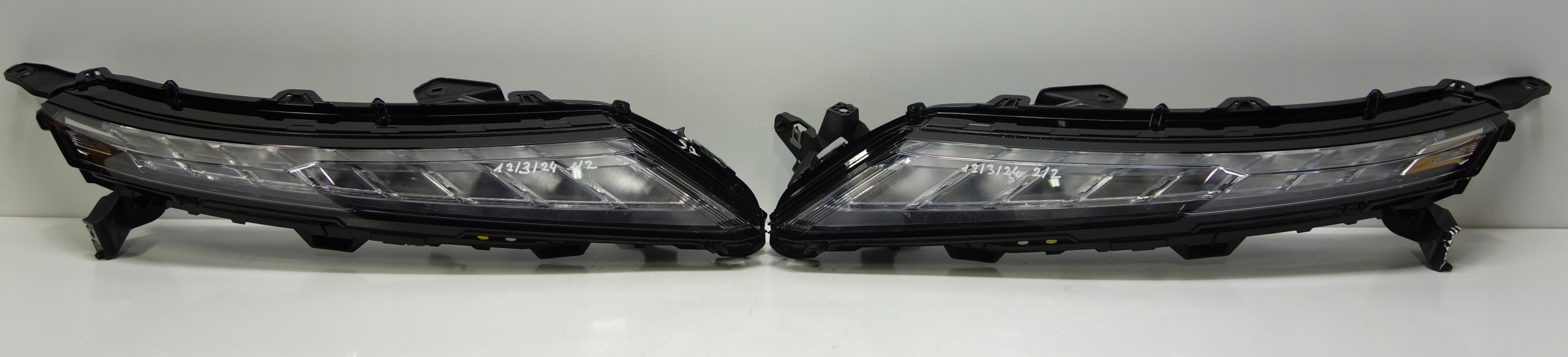 MITSUBISHI ECLIPSE CROSS 2020- LED DRL EDM92205010 LAMPY PRZÓD PRZEDNIE