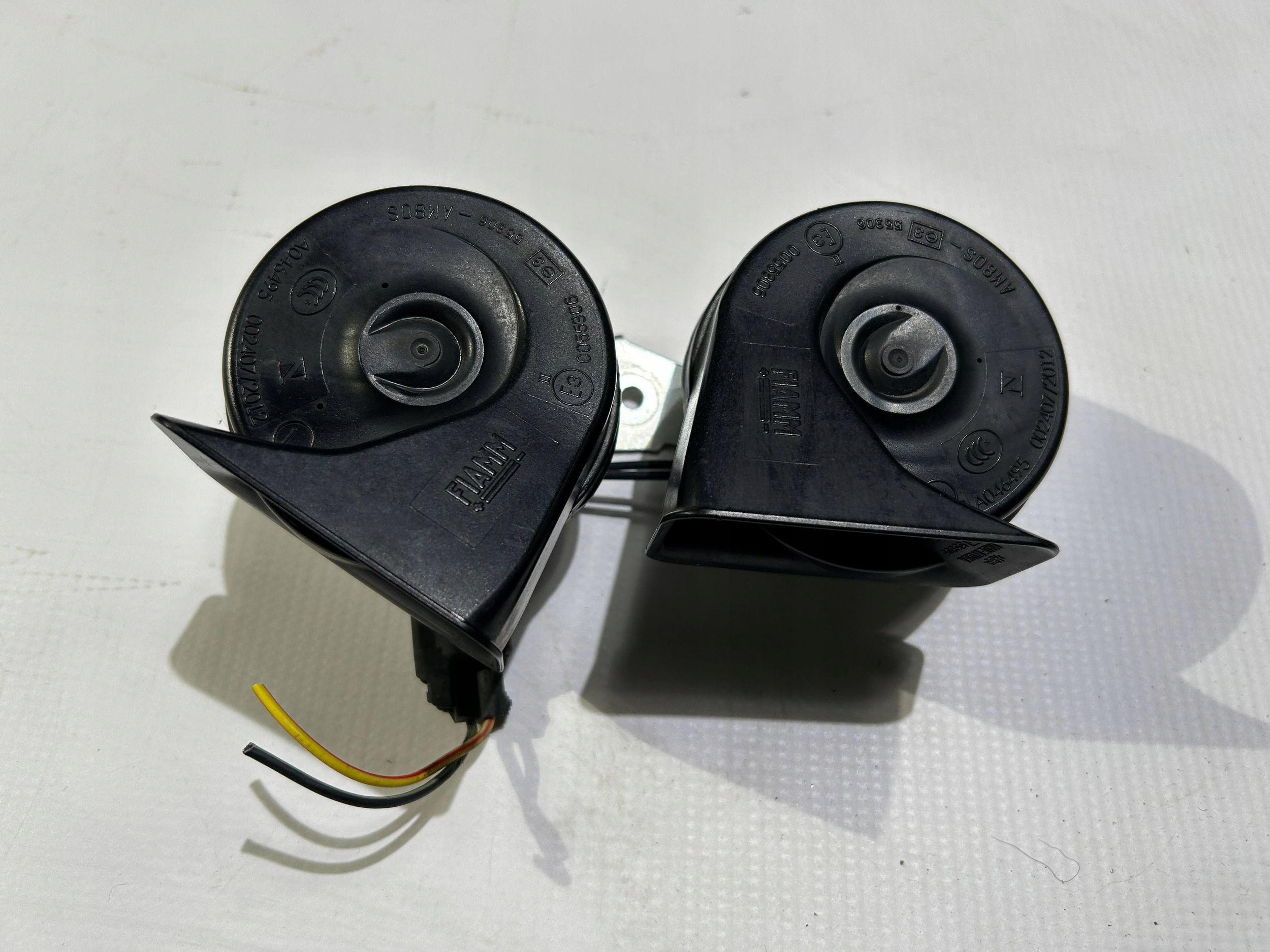 Klakson sygnal dzwiekowy complete Ford Mustang 2010-2014