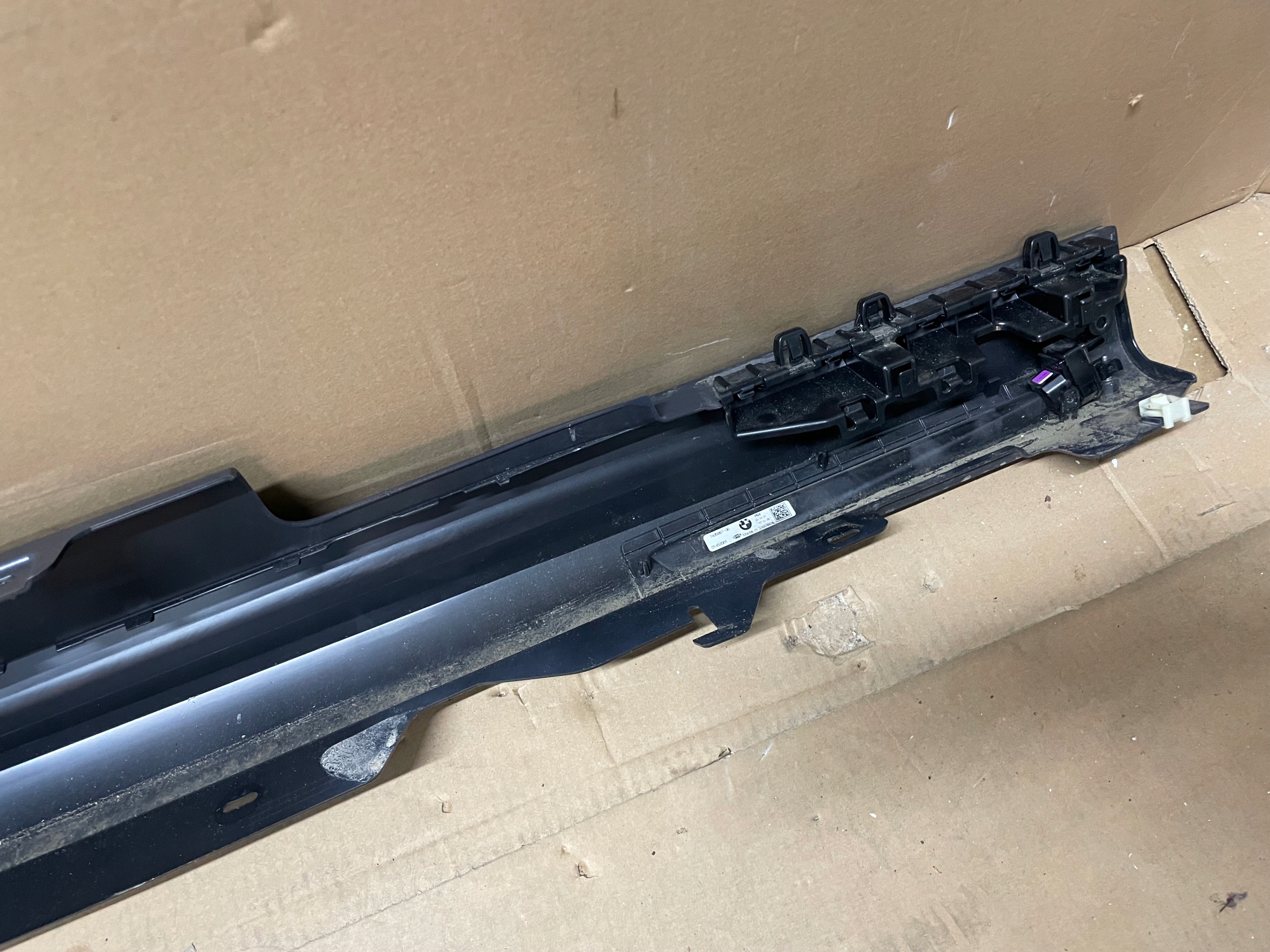 moulding threshold left LED m-packet BMW 4 G22 G23 C36 IDEAL