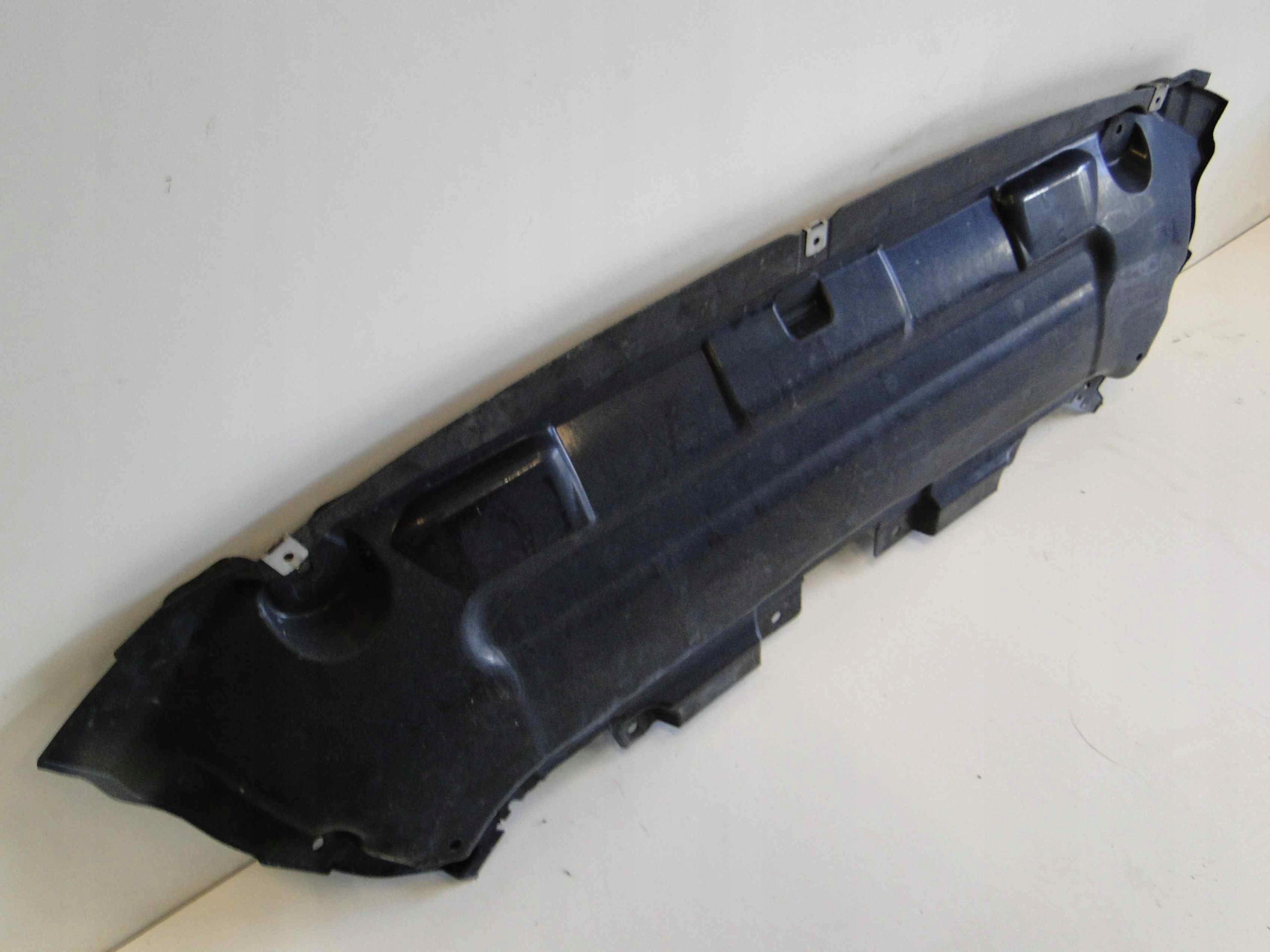 MERCEDES GLC 253 LIFT OSŁONA POD ZDERZAK BENZYNA Producent części Mercedes-Benz OE