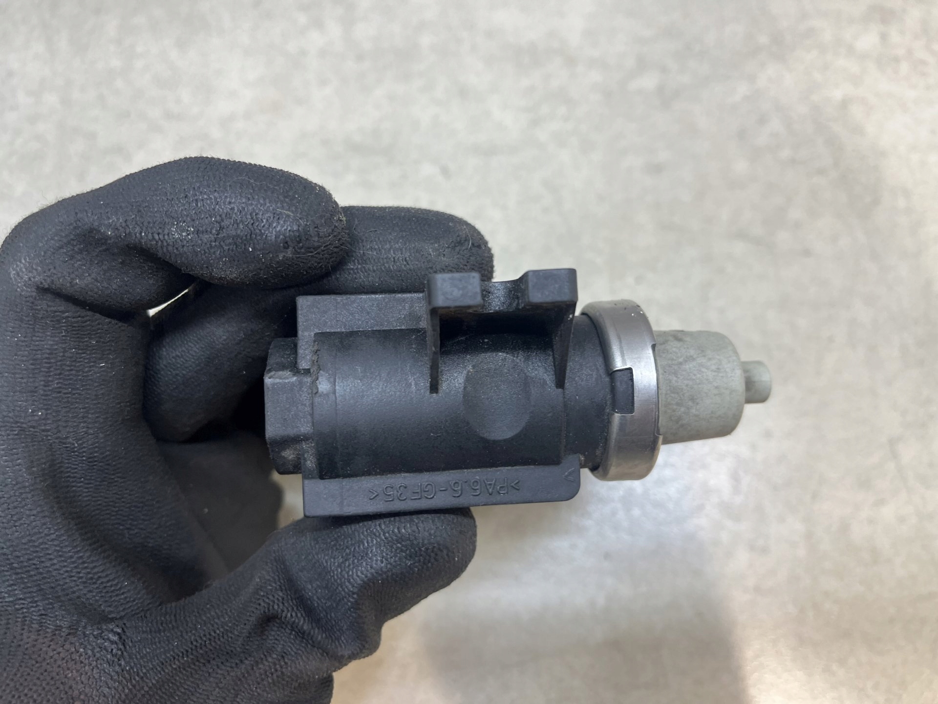 Vanne à vide AUDI A4 B6 2.5 TDI 72290345
