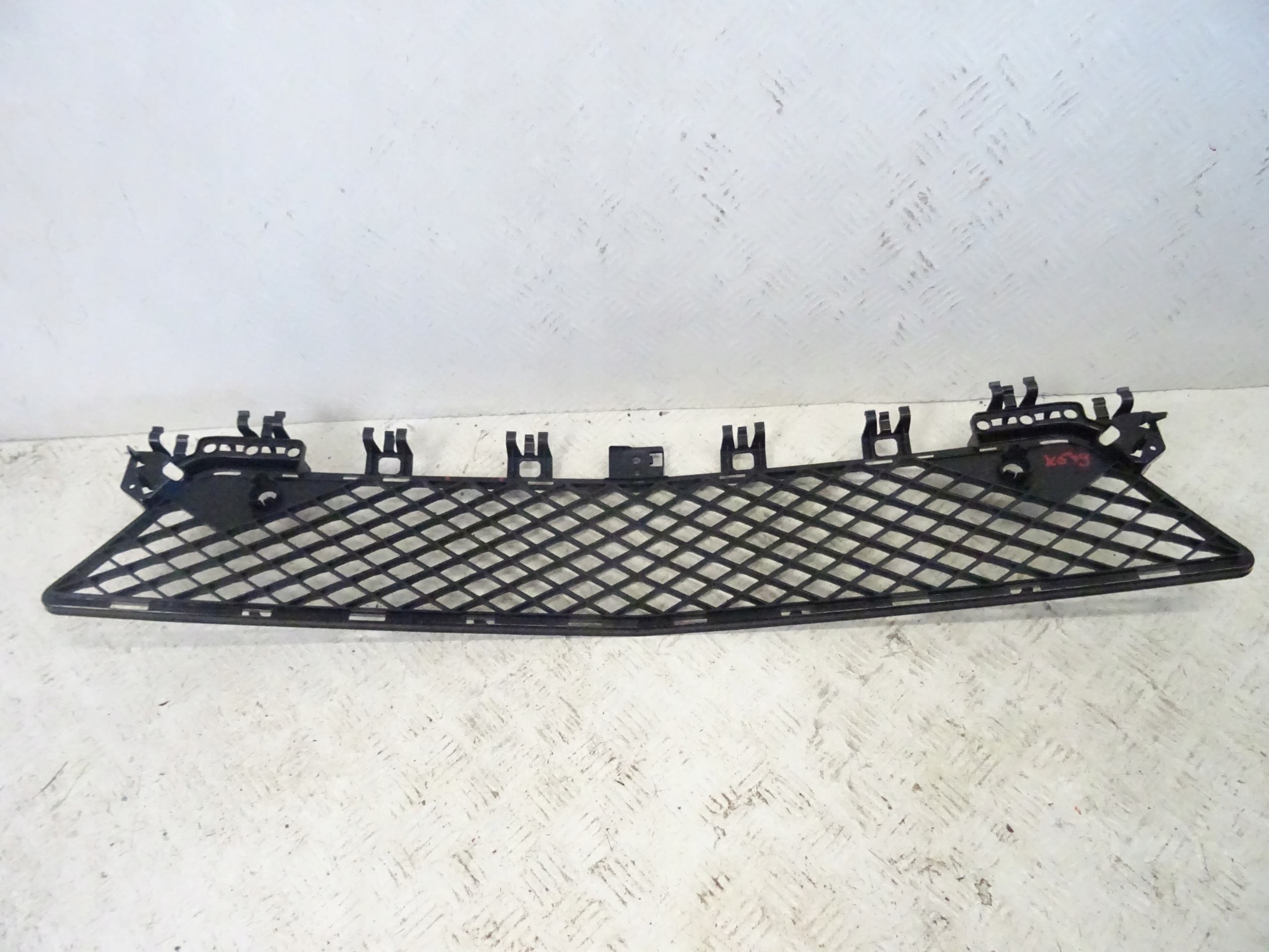 grid central grille front front MERCEDES C-KLASA W204 A2048850853