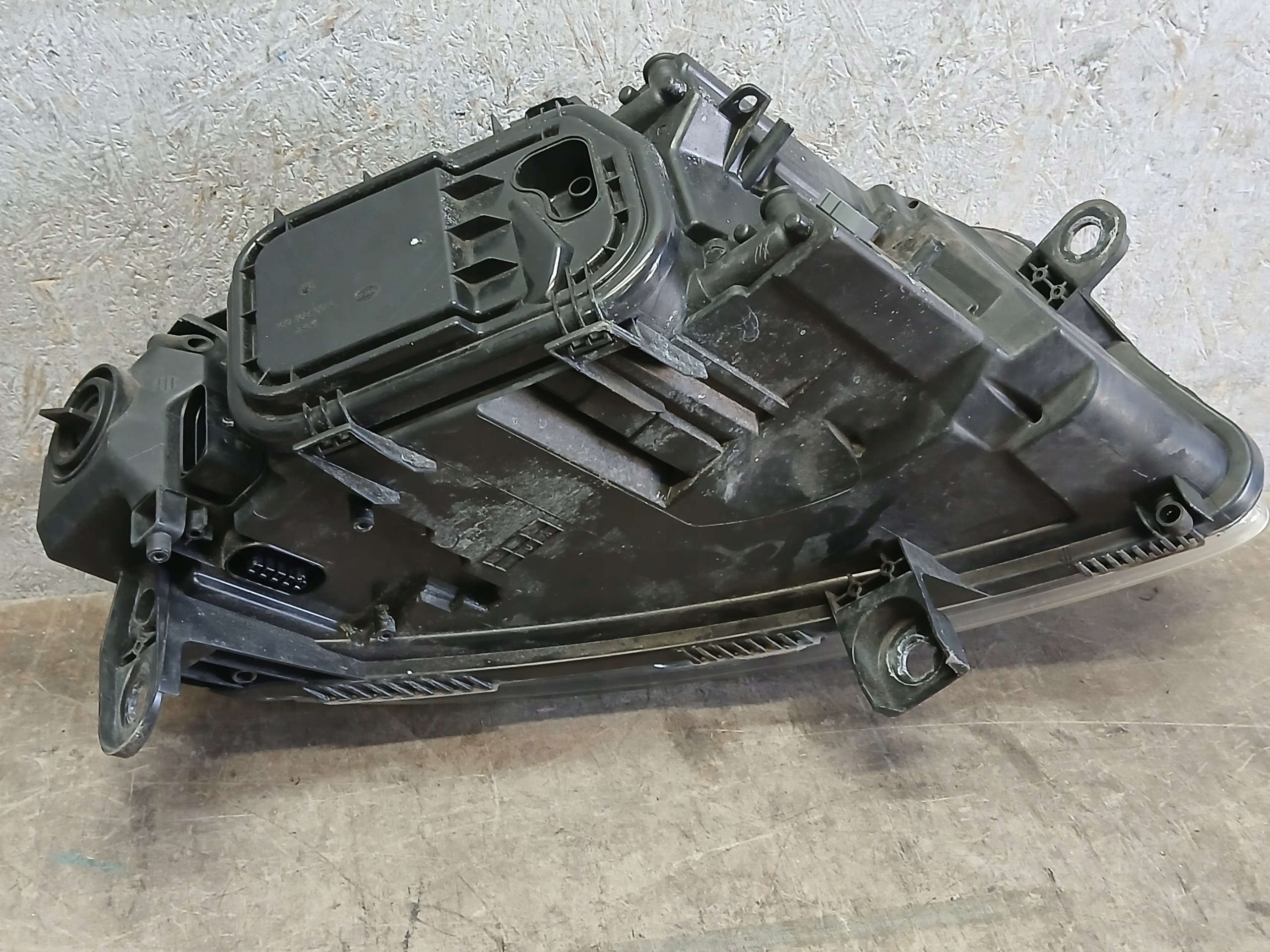 light front left AUDI A6 4F C6 04-08 XENON 4F0941003