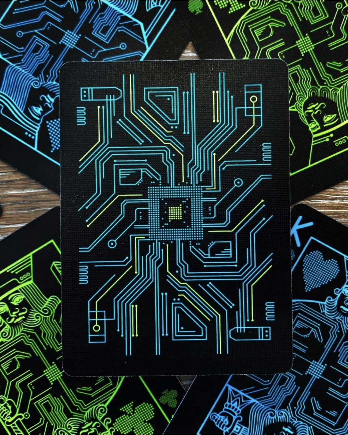 Karty Kolekcjonerskie Bicycle Dark Mode