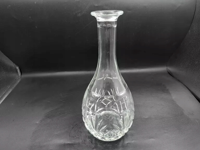 KRYSZTAŁOWA KARAFKA 26,5CM