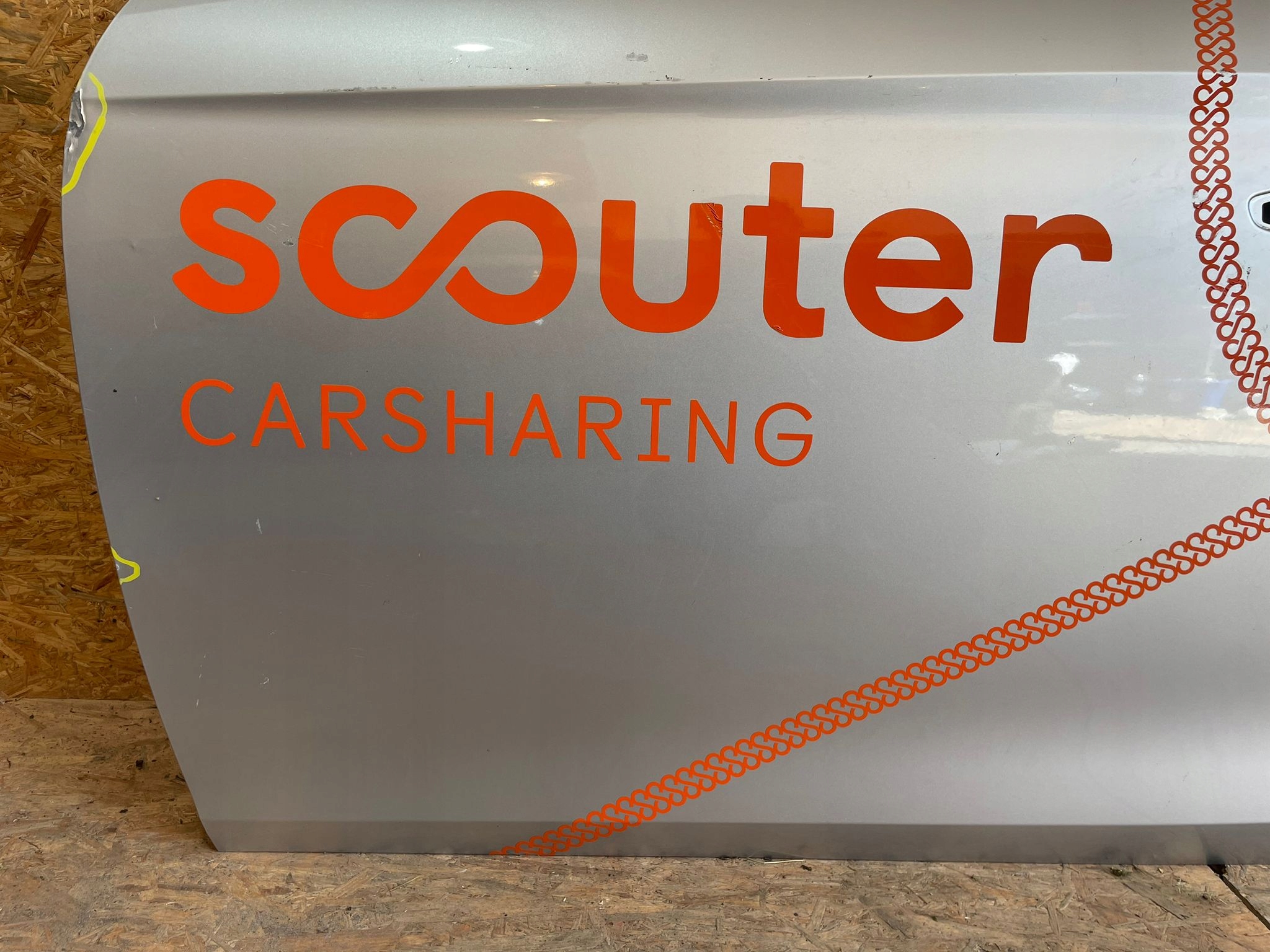 OPEL CORSA F 19- DRZWI LEWE PRZÓD PRZEDNIE Numer katalogowy części OPEL CORSA F 19- DRZWI PRZEDNIE LEWE PRZÓD