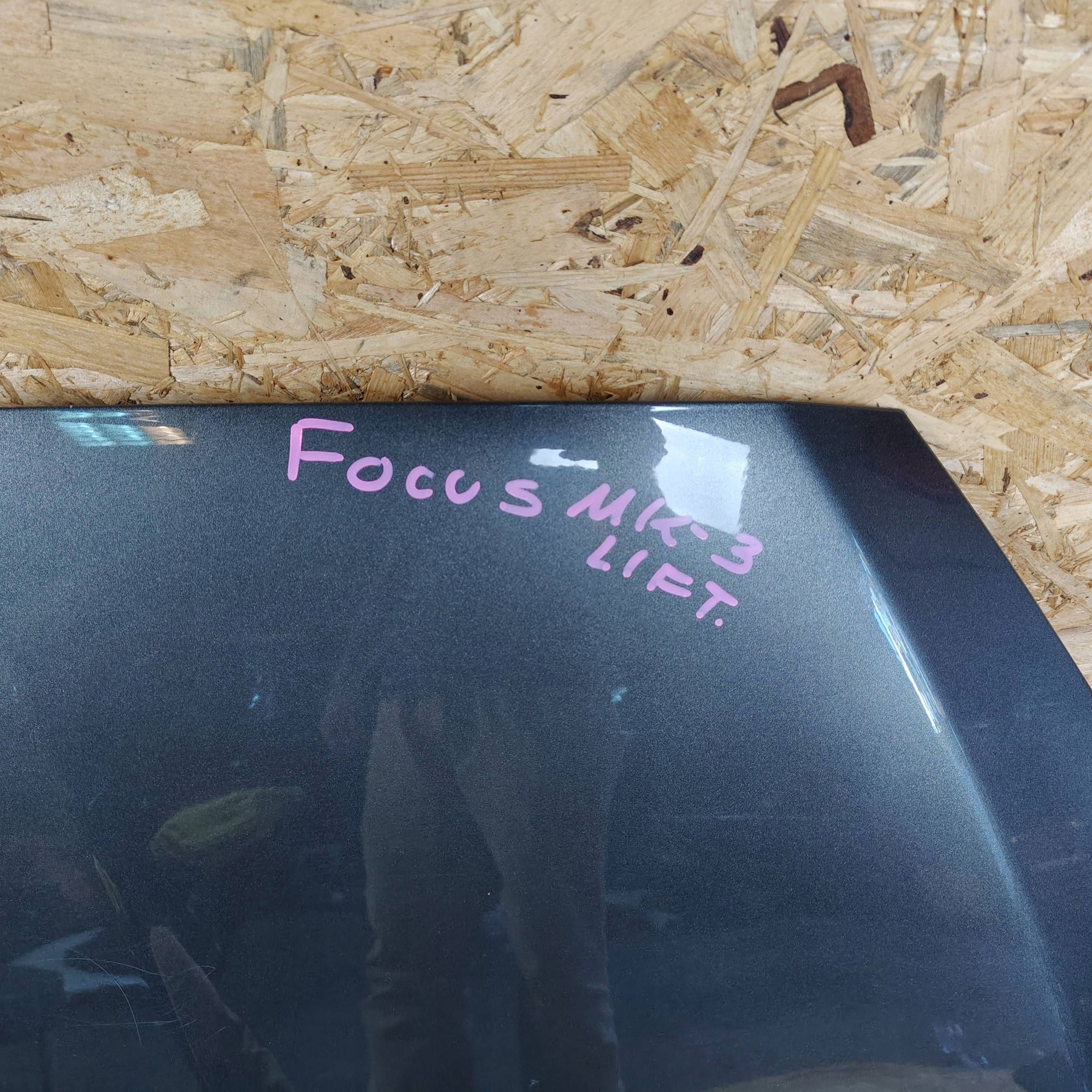 bonnet front Ford Focus MK3 lift nice