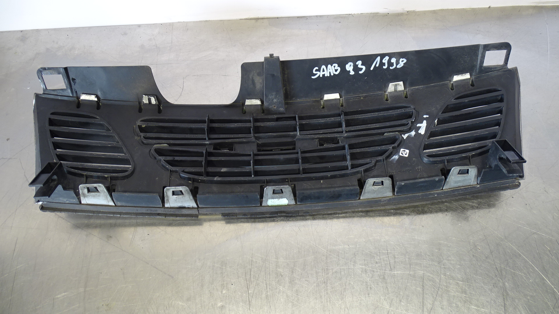 решетка радиатора SAAB 9-3 2.2
