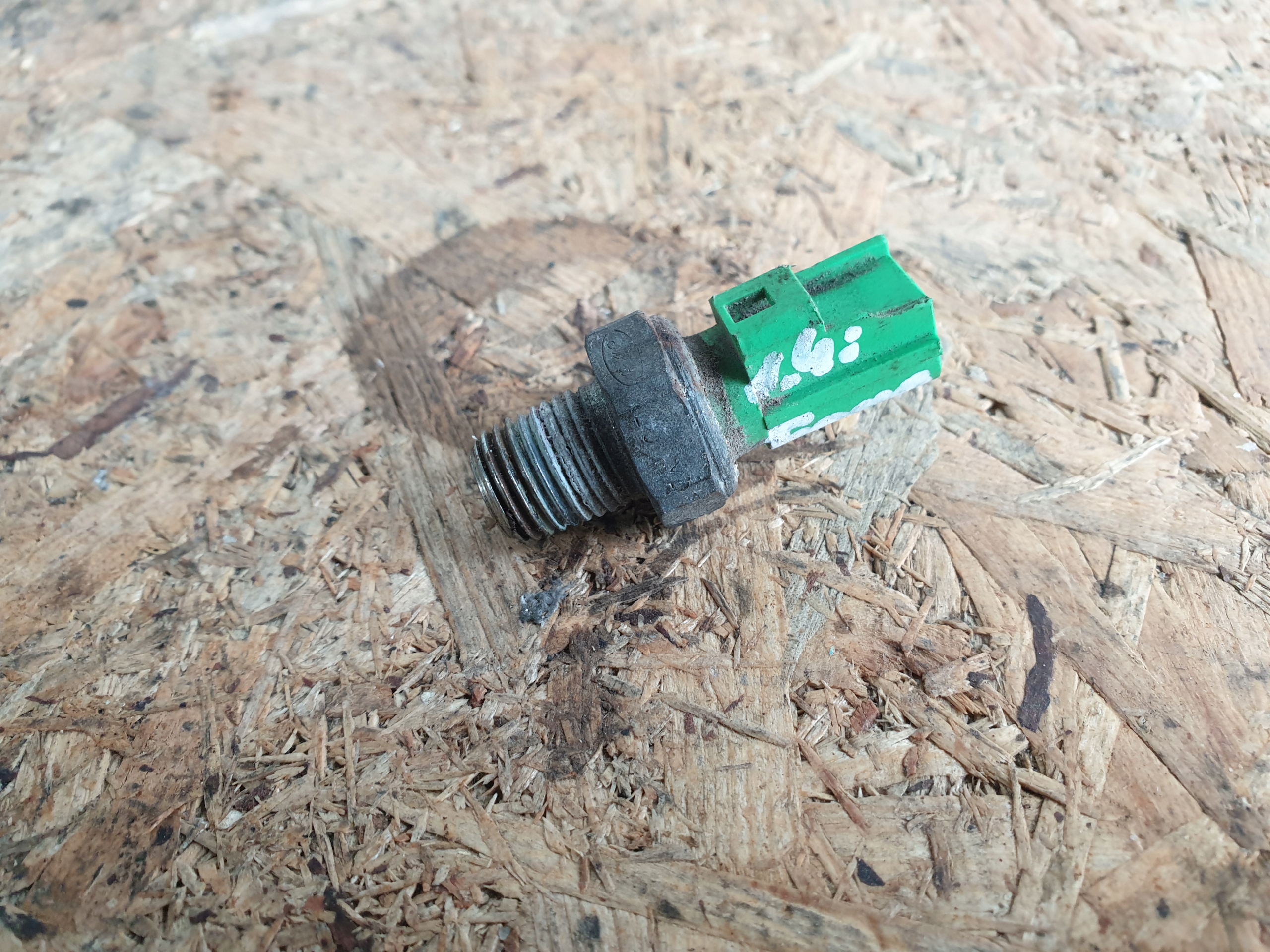 CZUJNIK TEMPERATURY WODY FORD FOCUS MK2 1,4