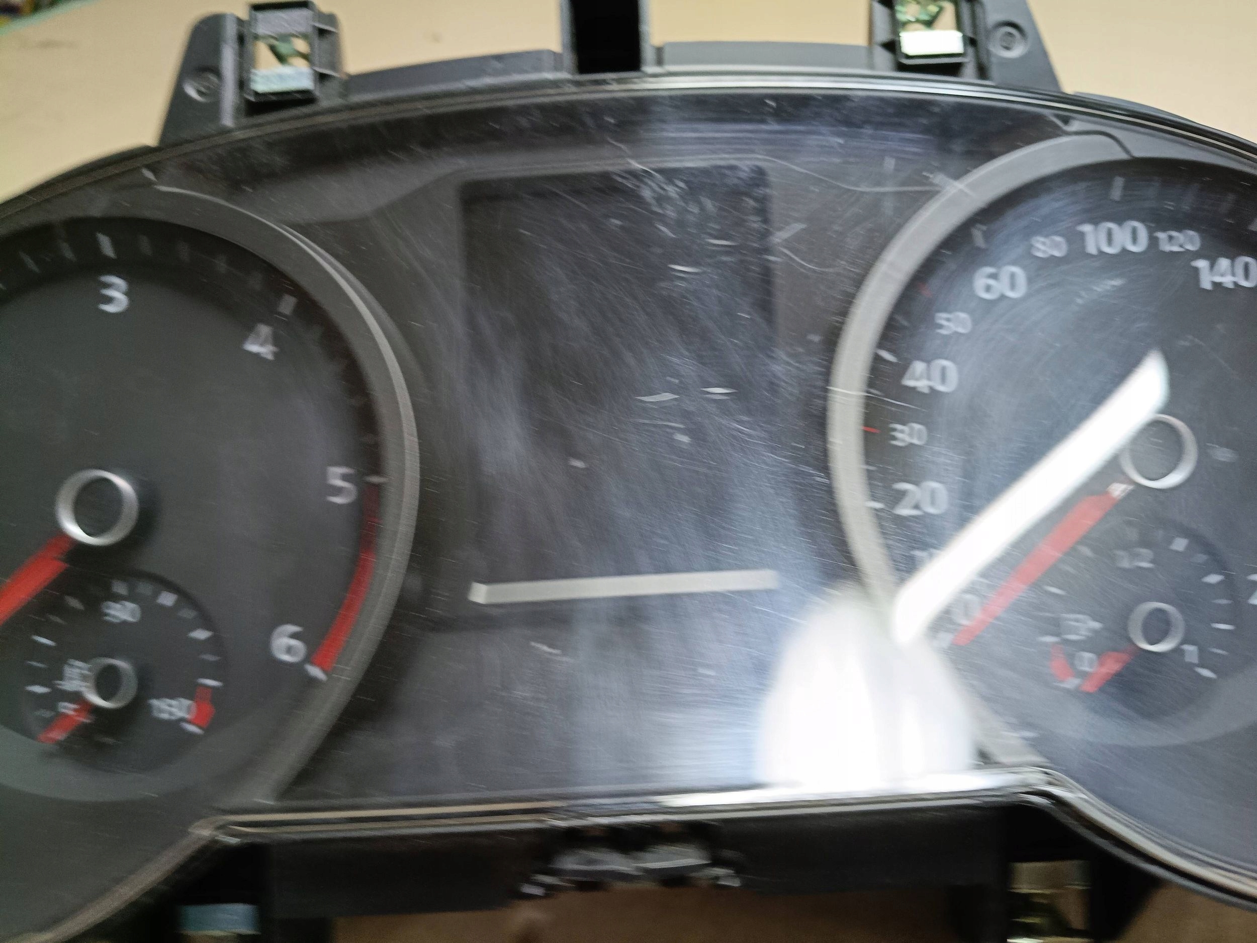 dials clock Volkswagen PASSAT B8 3G0920751
