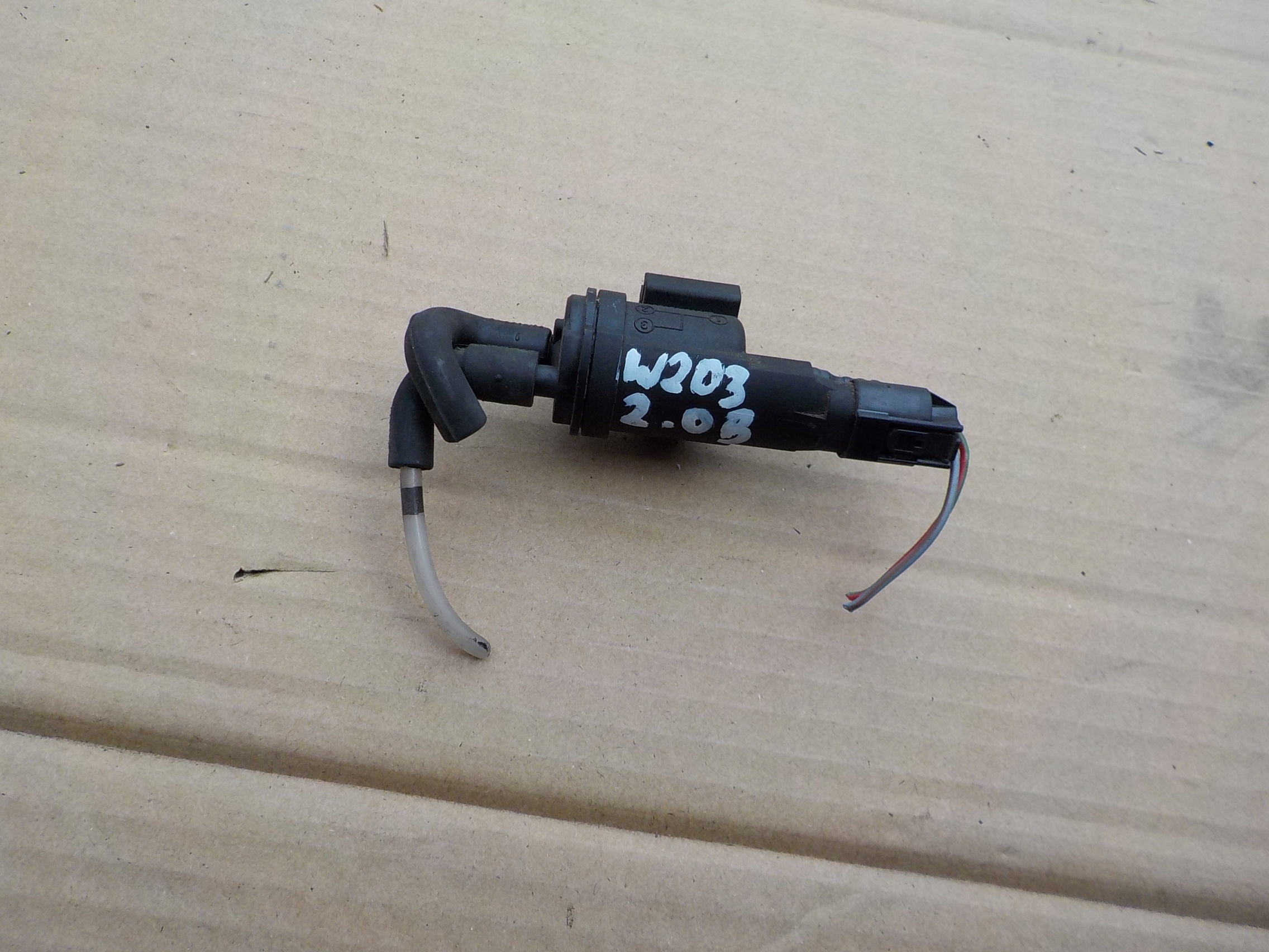 Sensor Unterdruck mercedes w203 2,0 B 0025401497