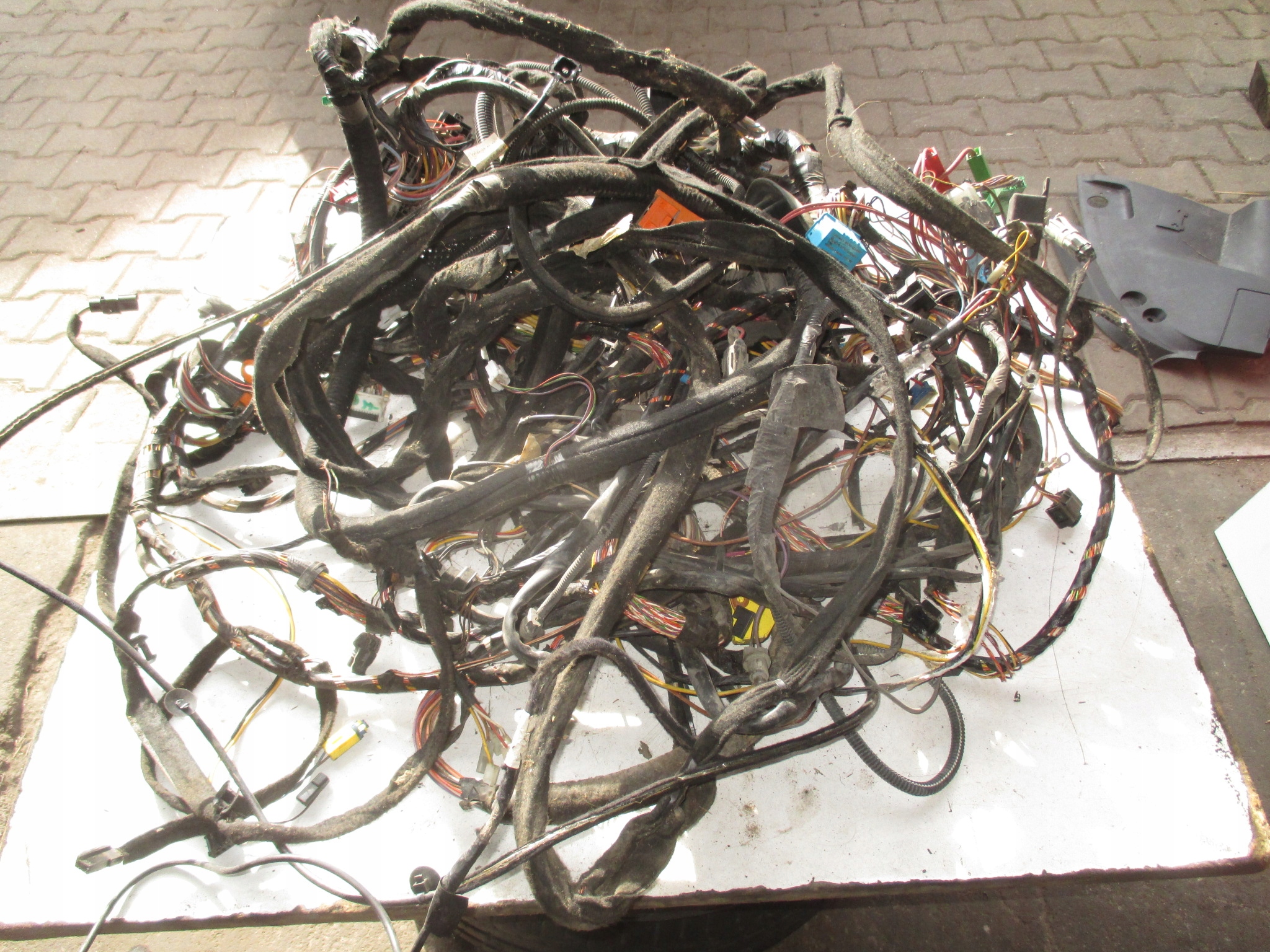 Монтажный жгут Trafic Vivaro II 2.5 01-