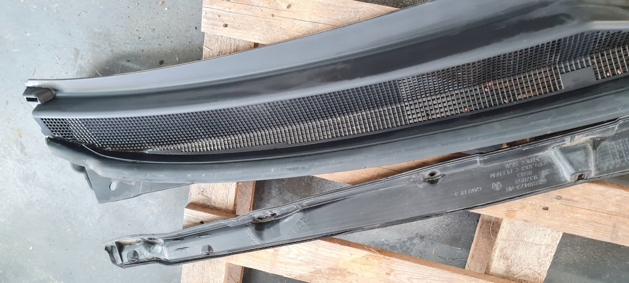 Chrysler Pacifica 2022 torpedo plastic RYNNA 68228471AF