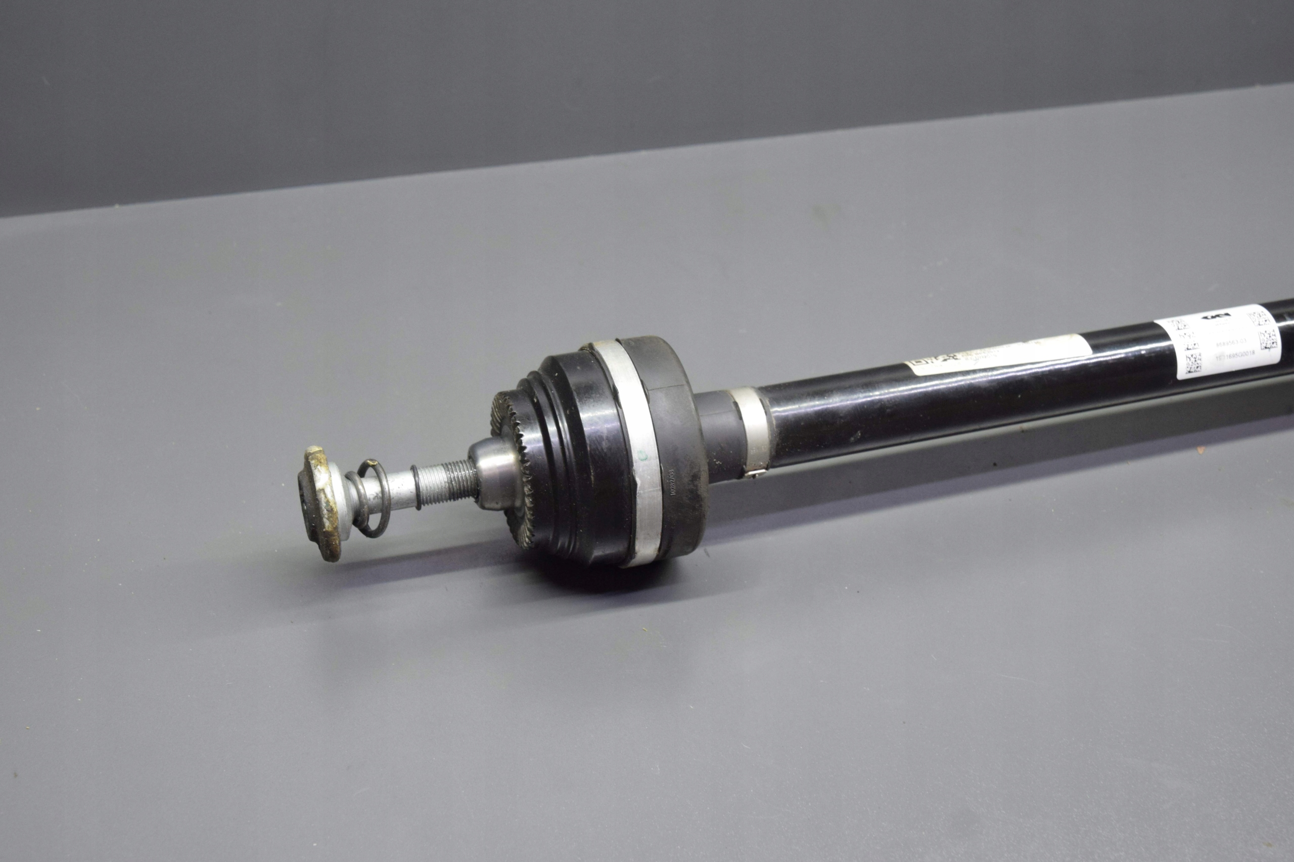 semi-axis left rear part BMW 8 G14 G15 840i 840ix