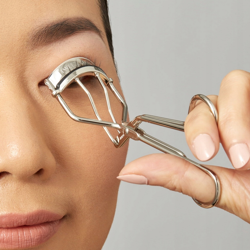 TWEEZERMAN ZALOTKA DO RZĘS OB110 Zawiera baterie nie