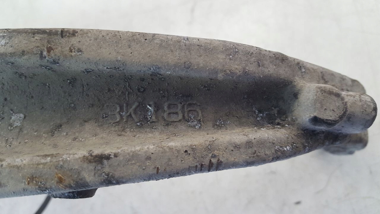 swing front front left Jaguar STYPE 4.0 V8