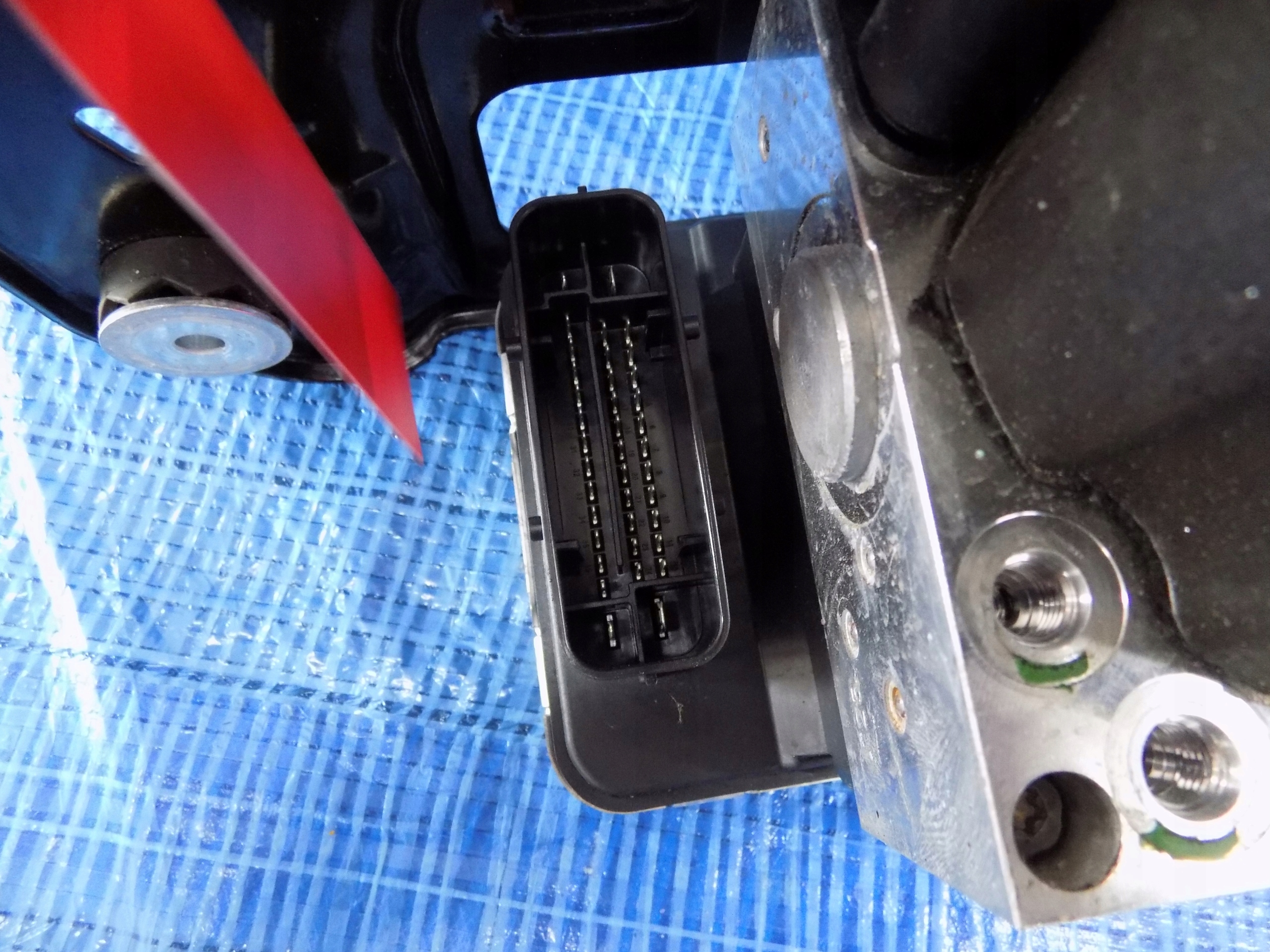 pump springing BMW X5 G05 45E 20R