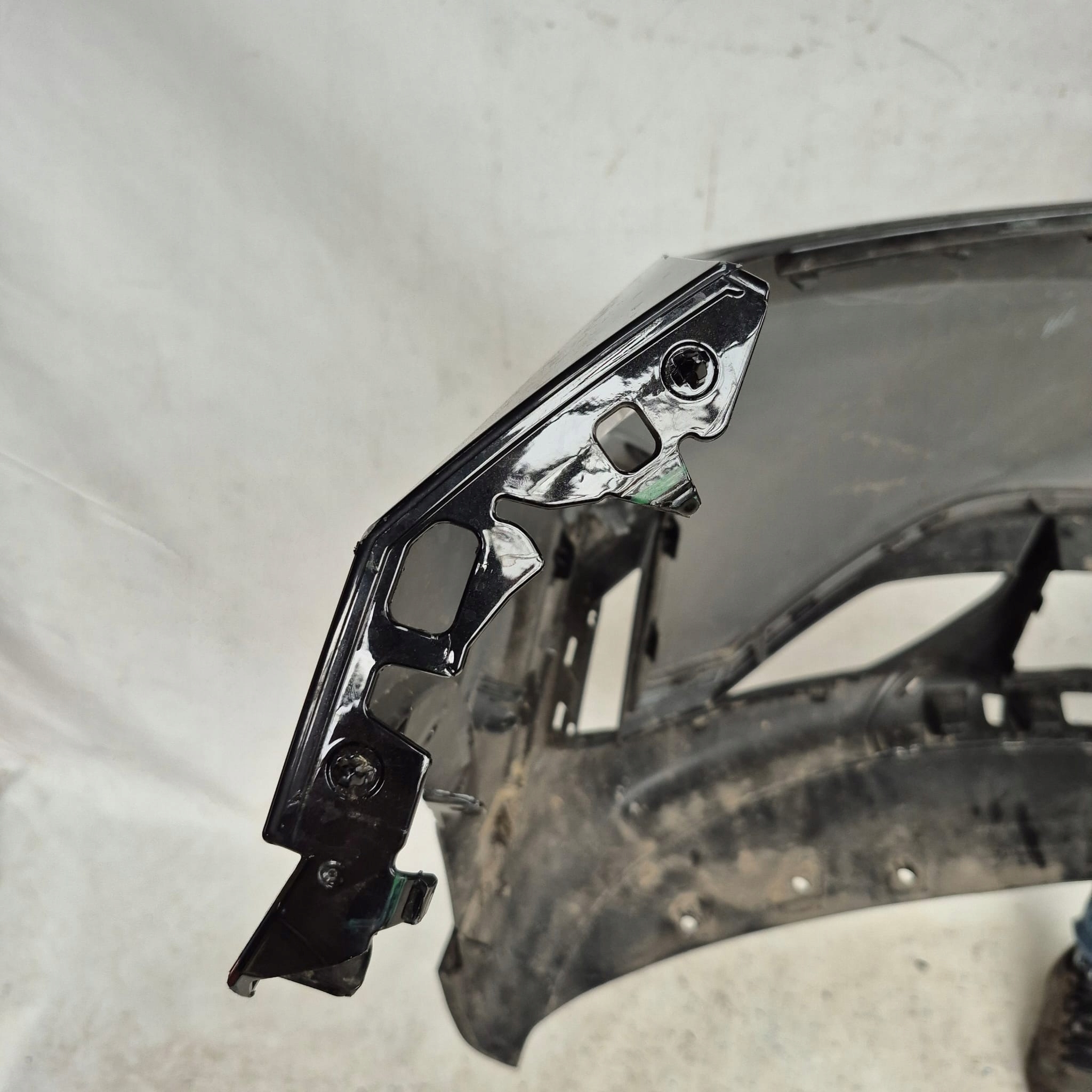 BMW X1 U11 22-> nárazník předek přední PDC