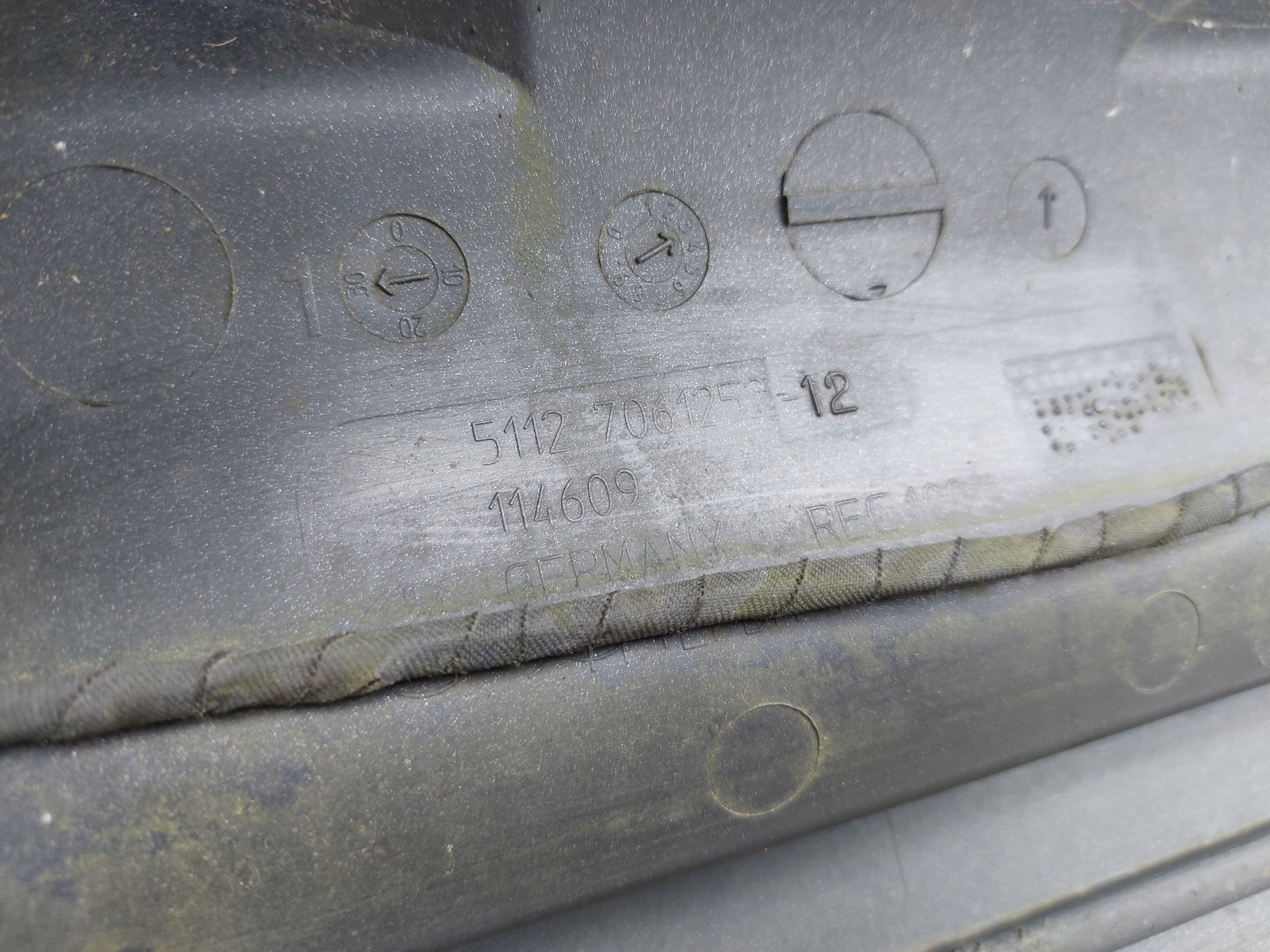 BMW E60 sedan bumper rear part rear PDC SREBRNY