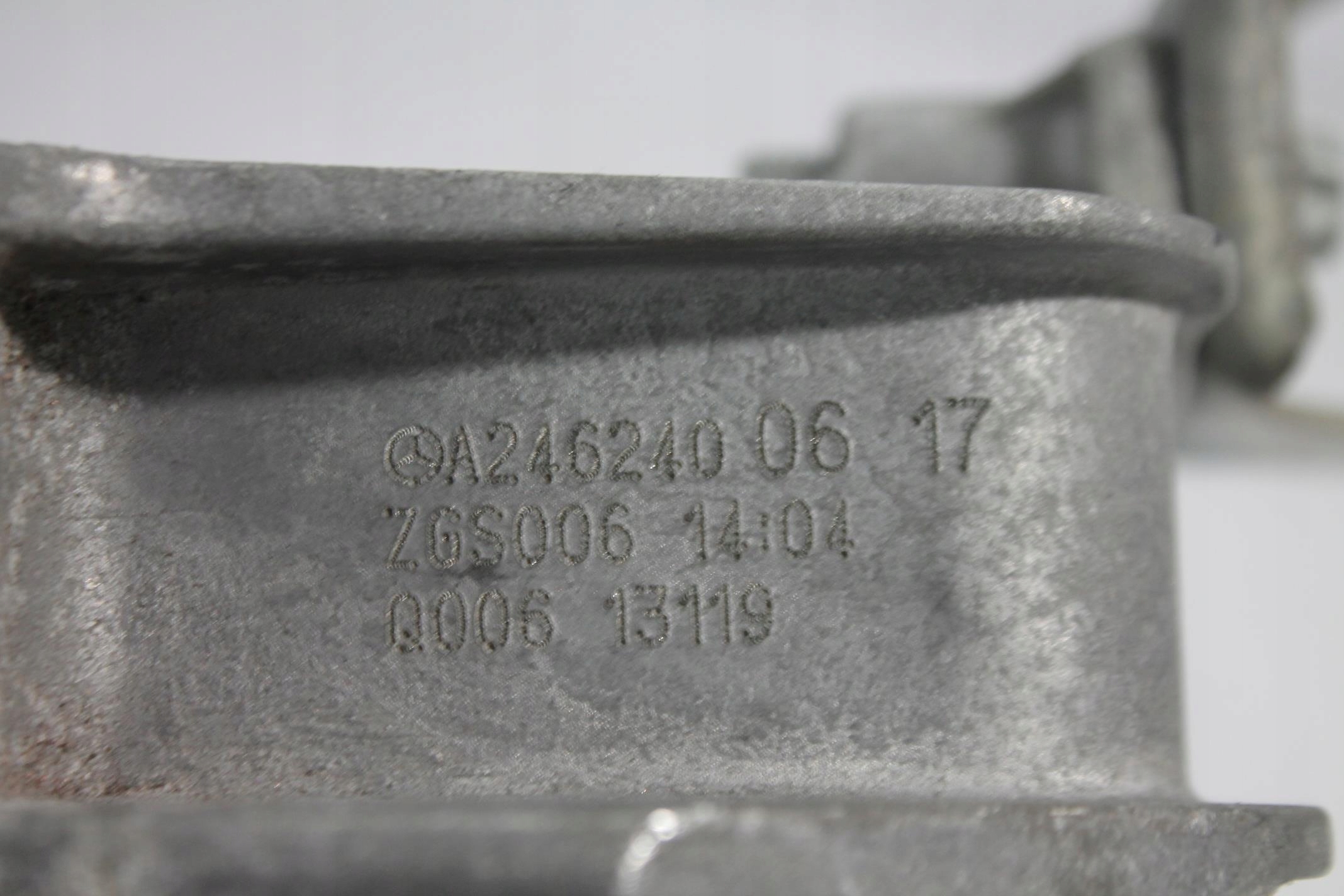 engine mount A2462400617 MERCEDES A KLASA W176 12