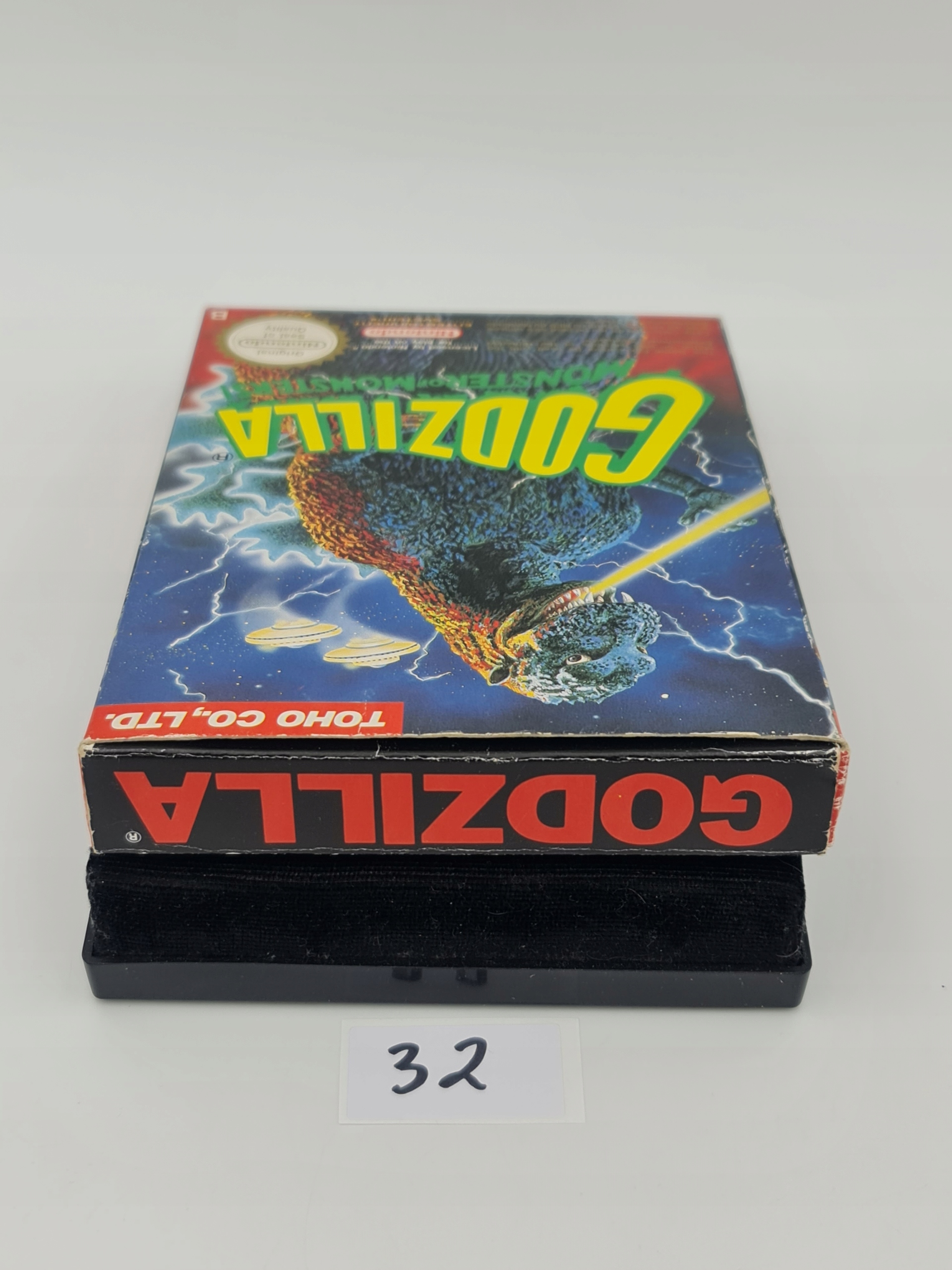 NINTENDO NES GODZILLA MONSTER OF MONSTERS EAN (GTIN) 091521100010