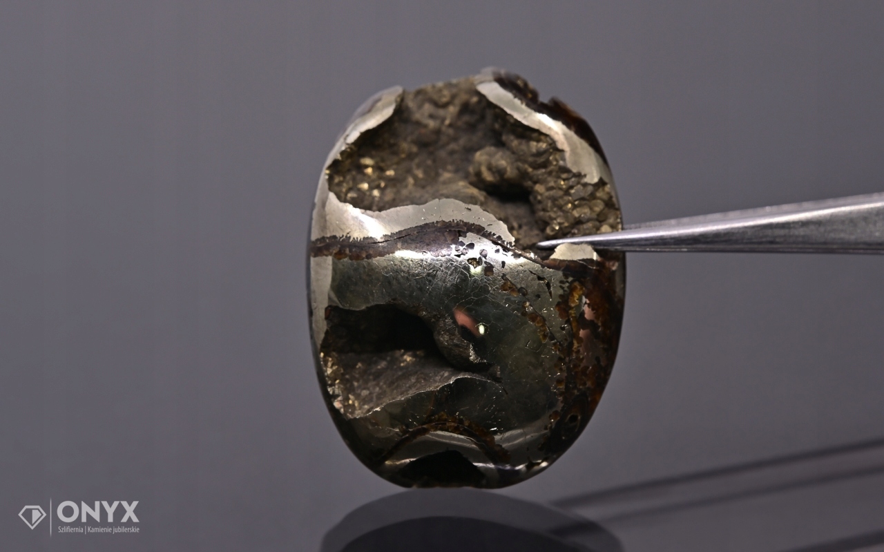 Amonit spiritizovaný nepravidelný 42x32 mm