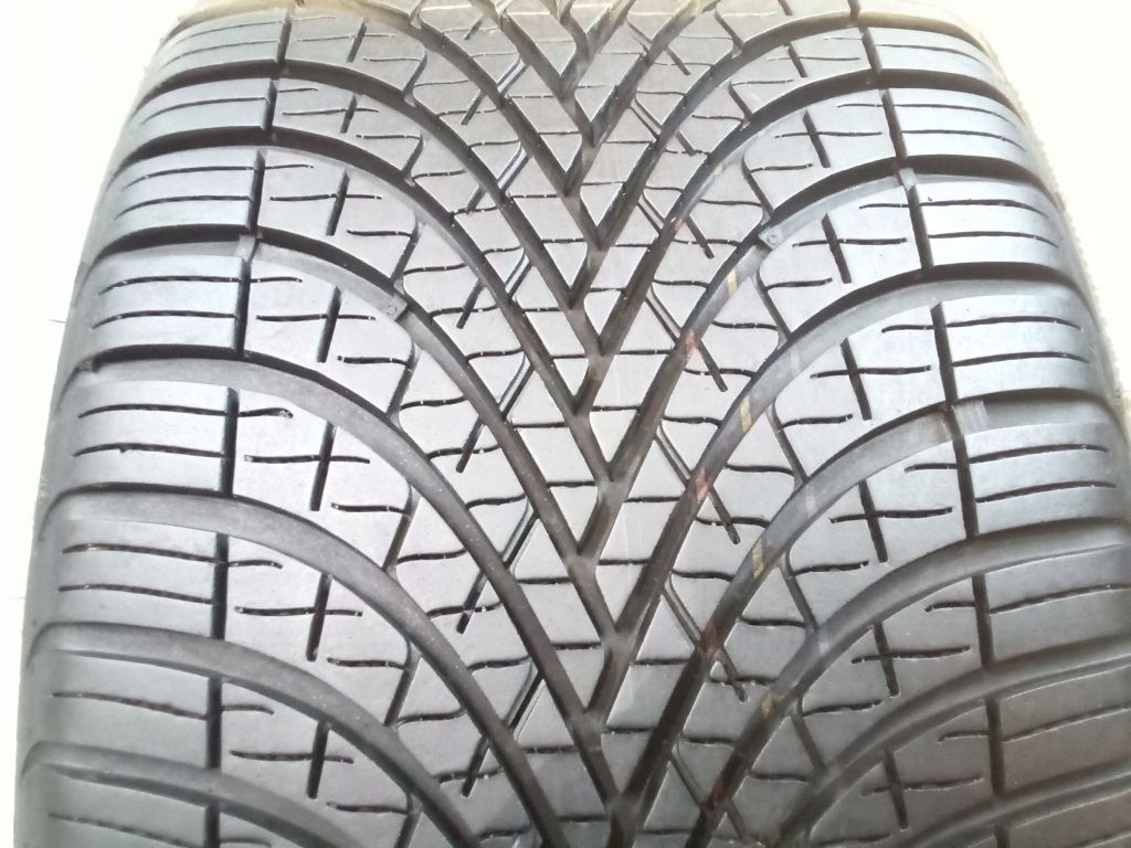 tyres Debica Navigator 3 225/45/17 94V 2024 7,2mm