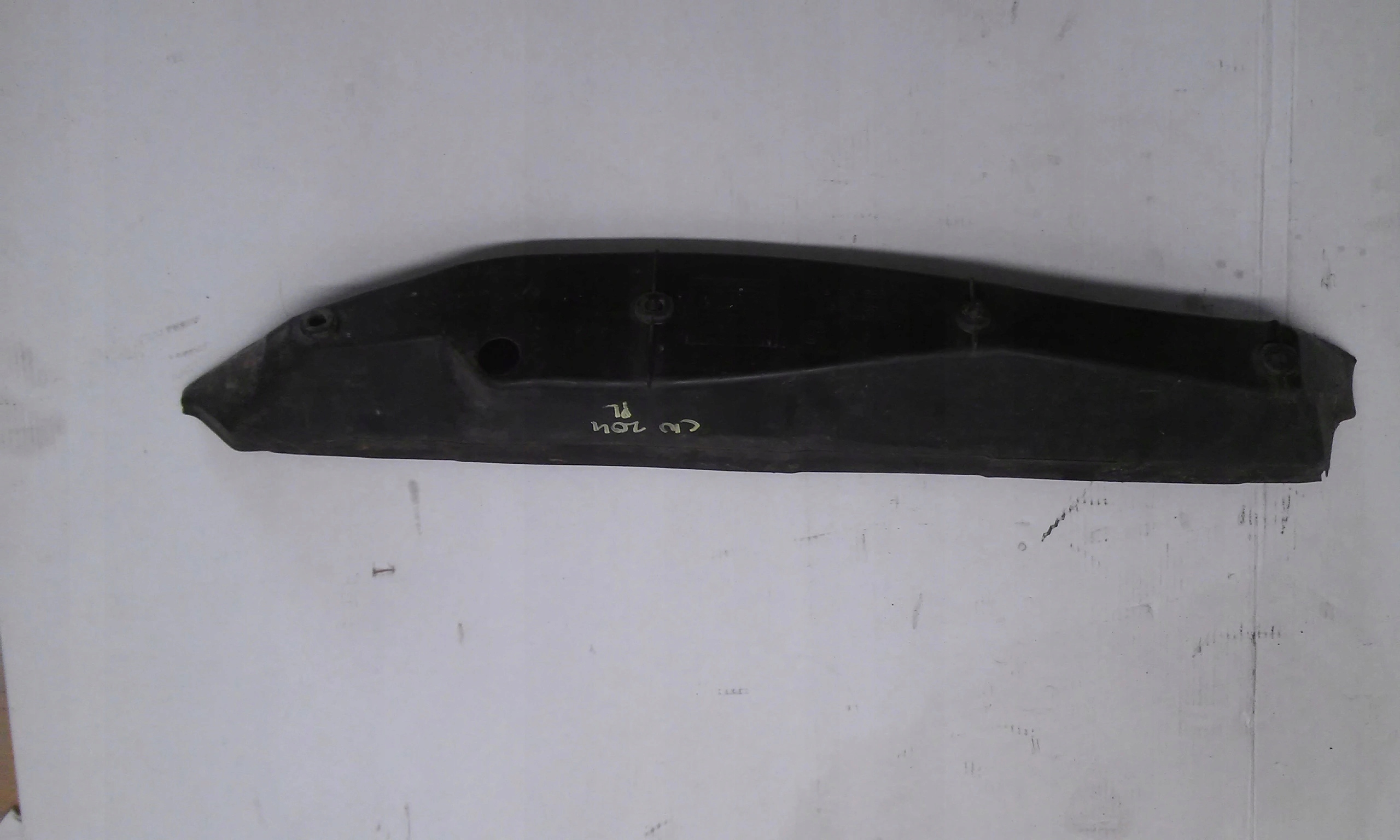 OSŁONA BŁOTNIKA A2048890125 MERCEDES C KLASA W204