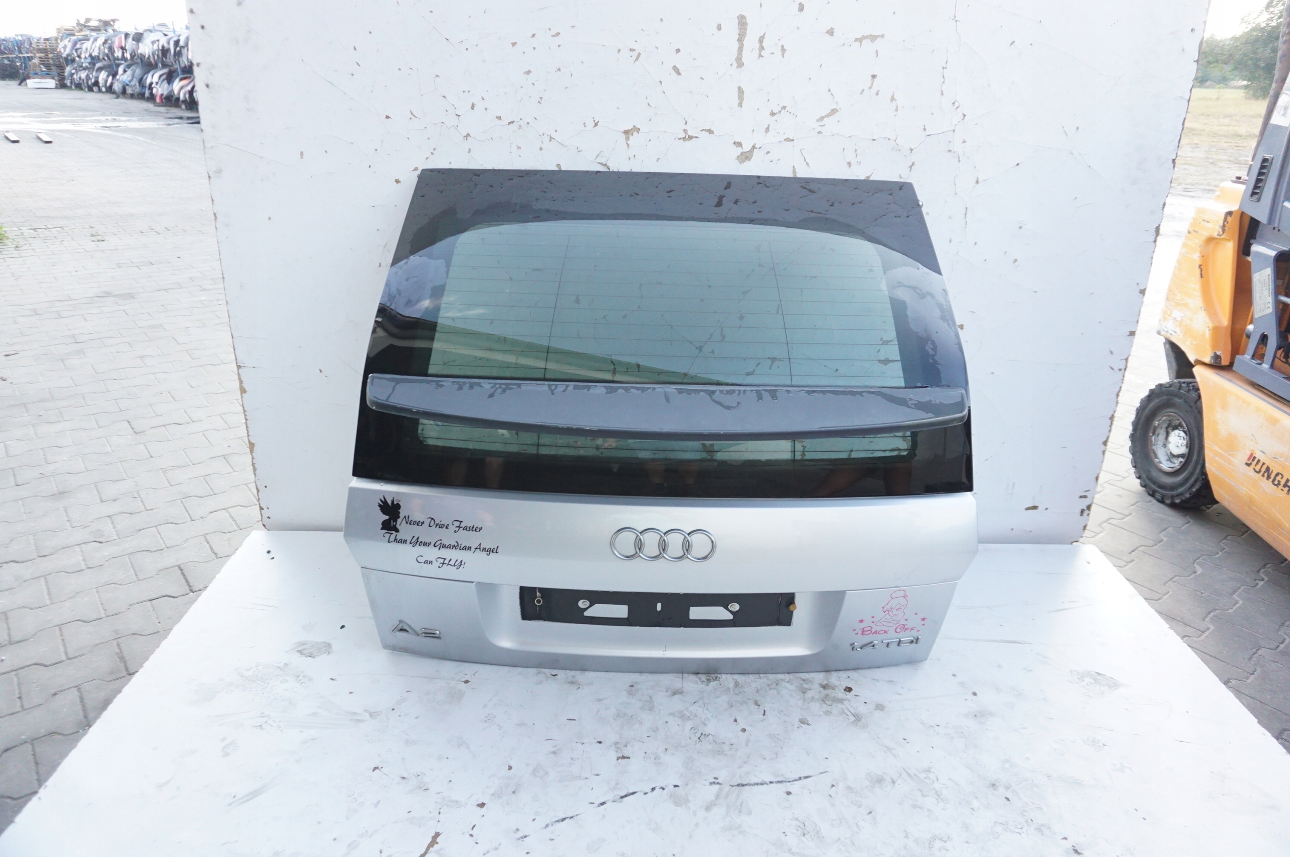 КРЫШКА БАГАЖНИКА ЗАД. AUDI A2