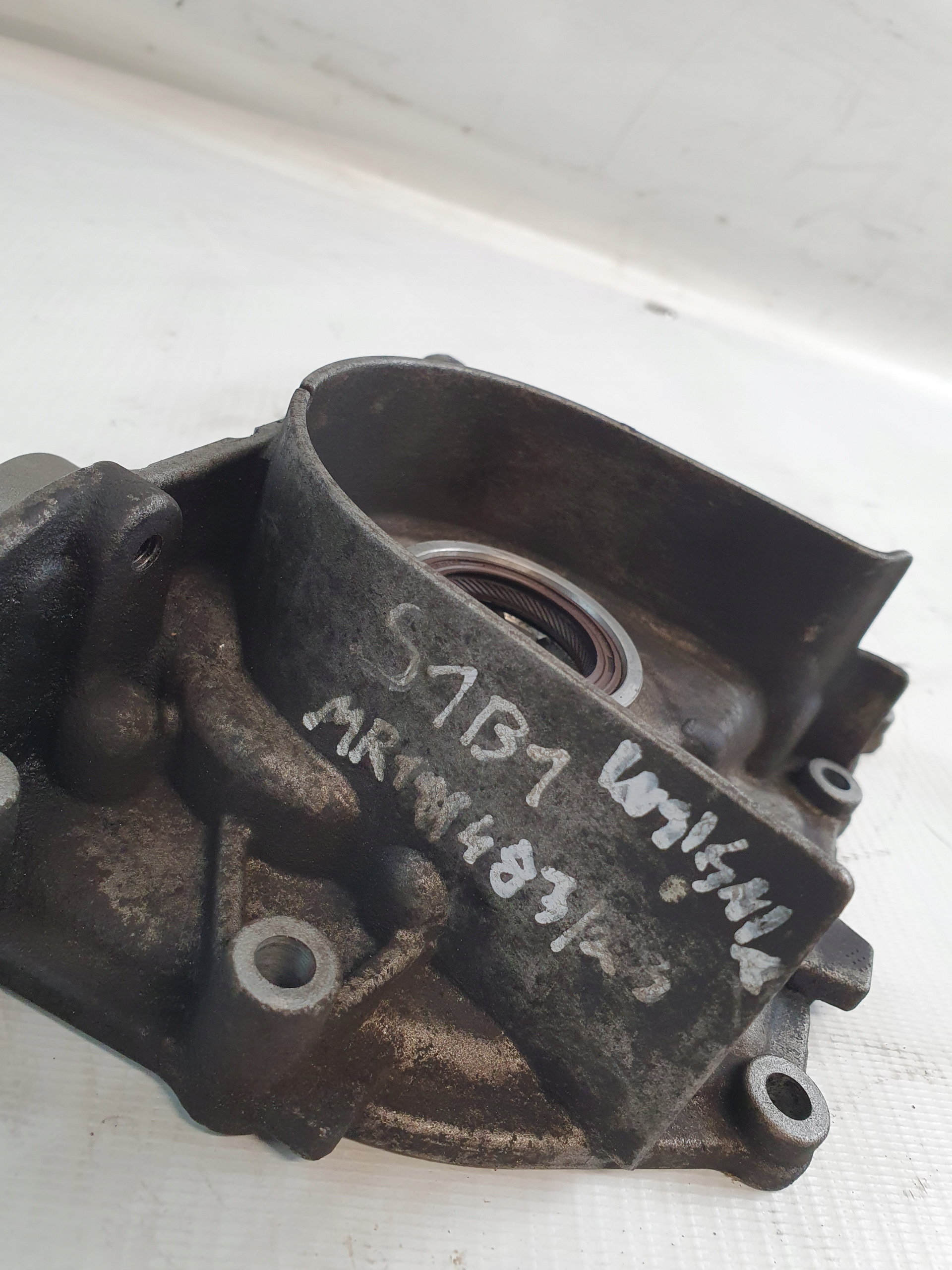 ölpumpe 55566000 OPEL INSIGNIA 2.0CDTI 11r.