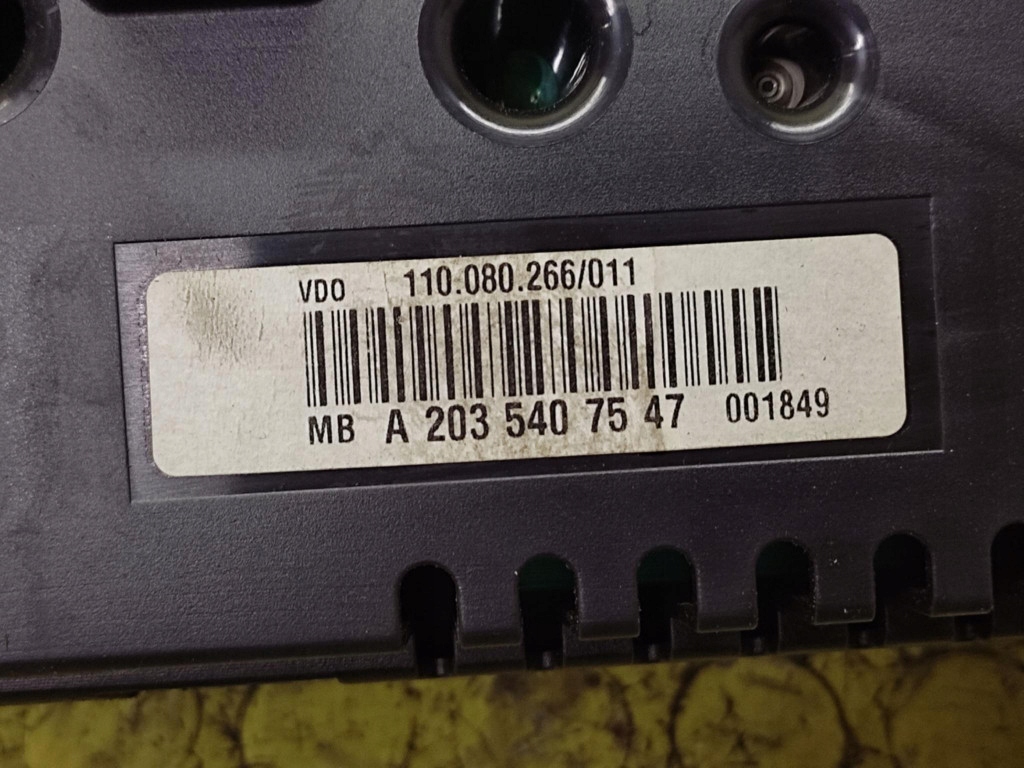 MERCEDES W203 2.2 CDI dials A2035407547
