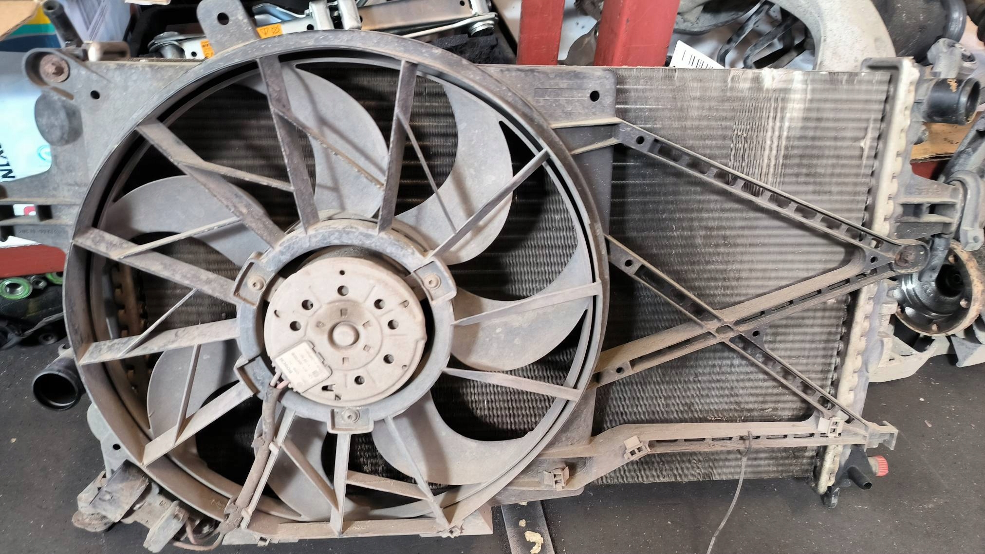 KOMPLET Radiateur 1.8 OPEL ZAFIRA A
