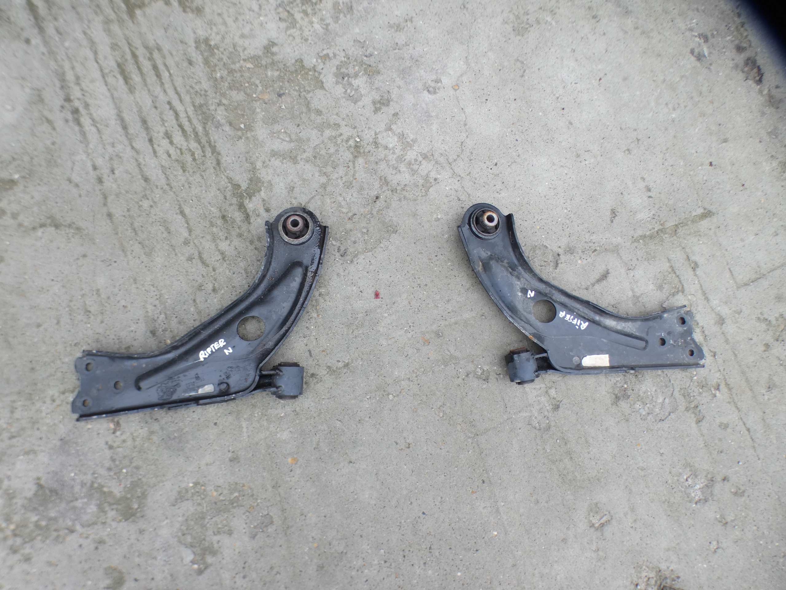 arm left right front citroen peugeot RIFTER