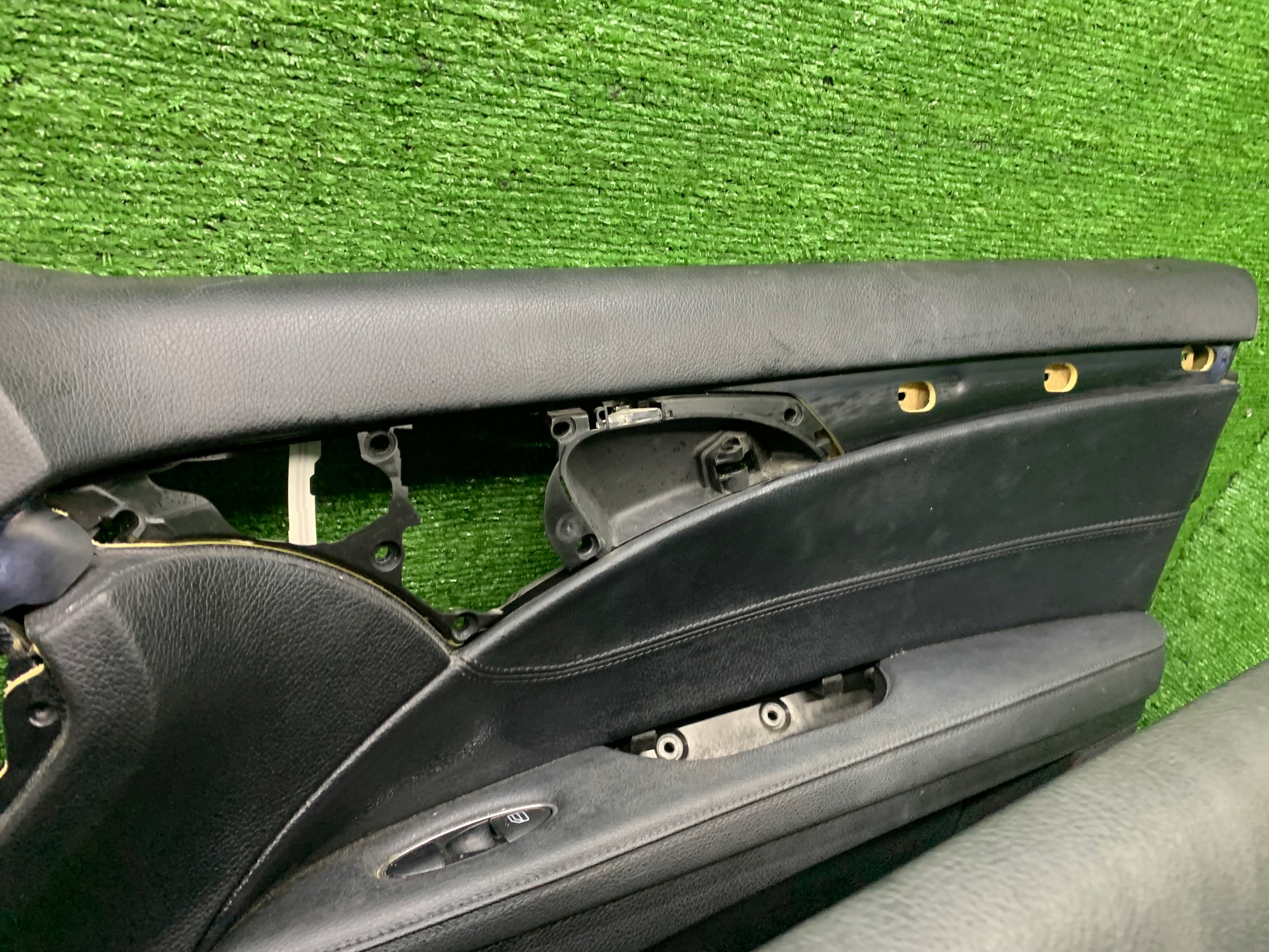 MERCEDES E W211 upholstery side side door leather A211 KOMPLET