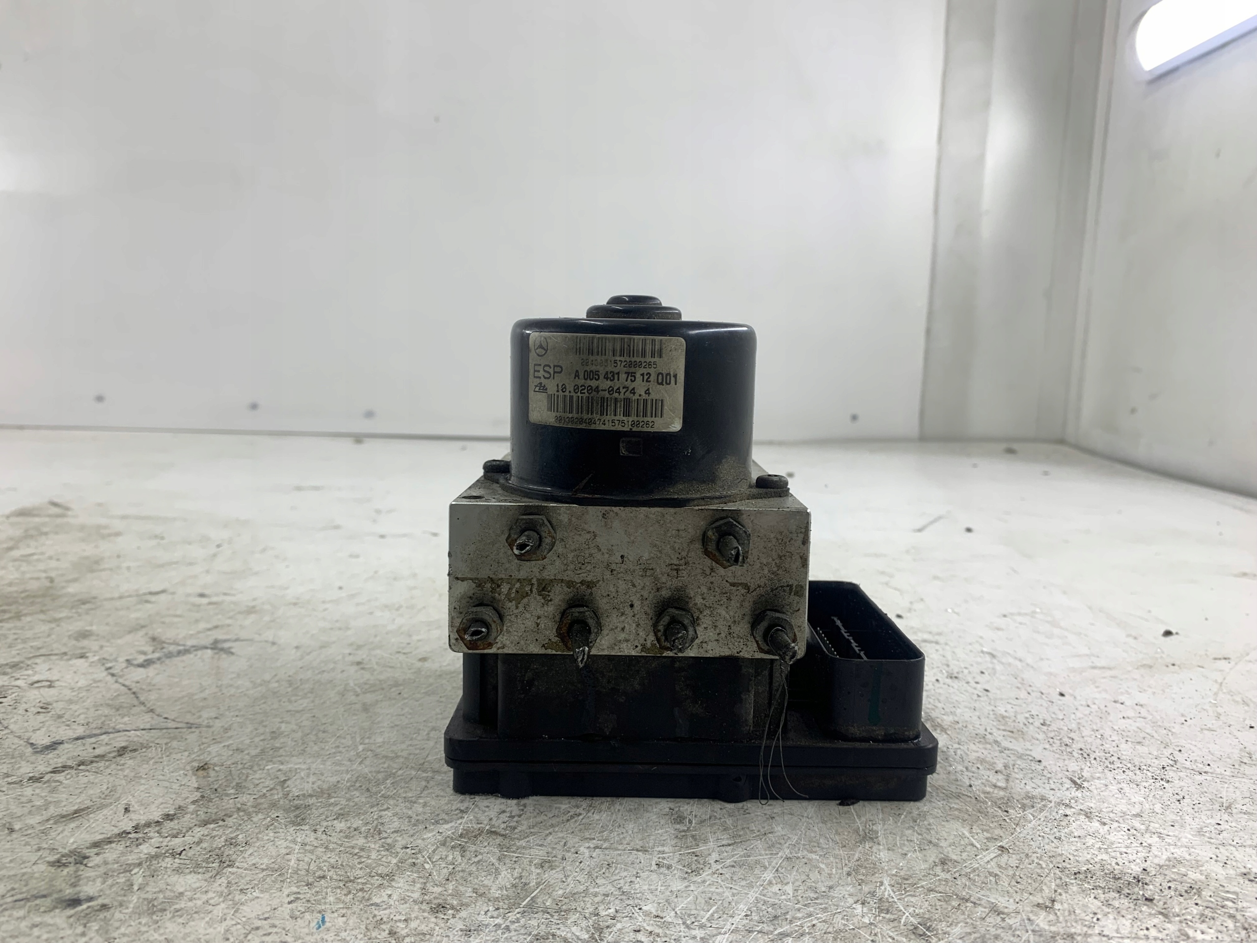 MERCEDES W203 pompe ABS A0054317512