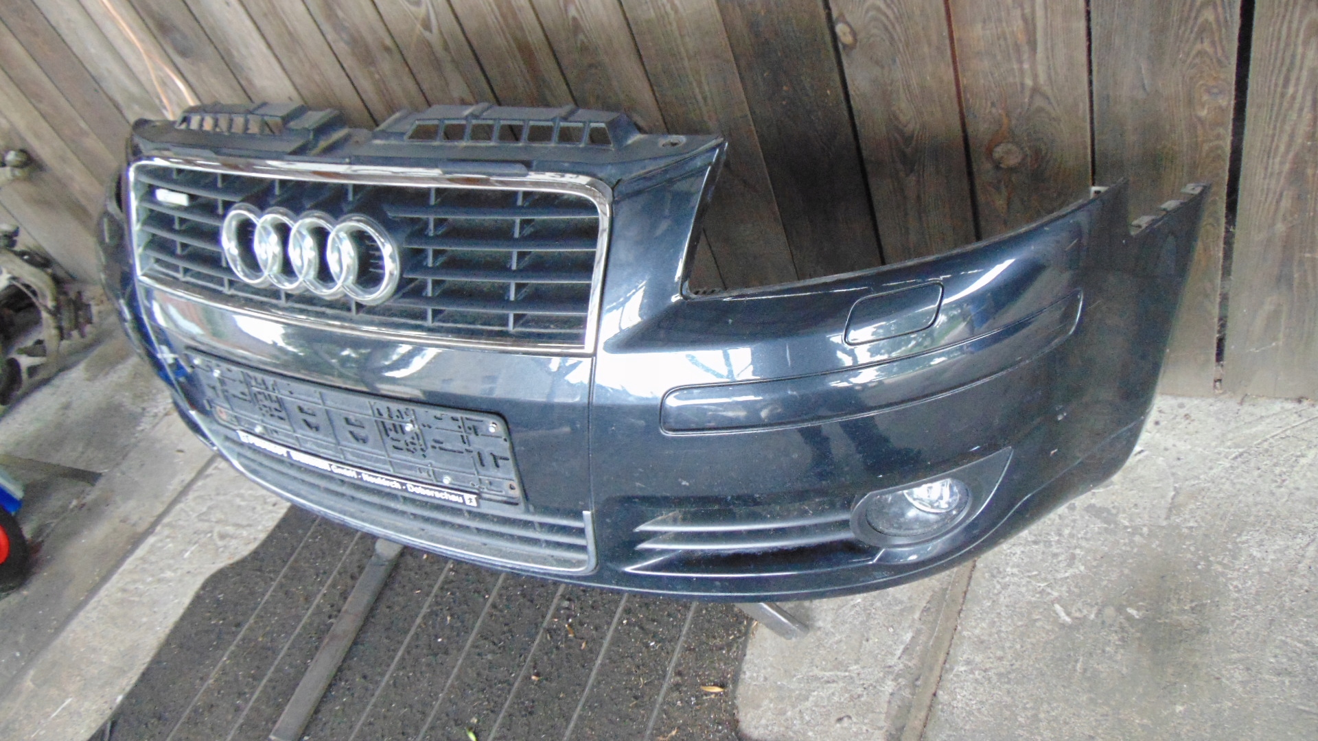 ZDERZAK PRZÓD PRZEDNI AUDI A3 8p XENON LZ7L SPRYSK zderzak a3 8P xenon