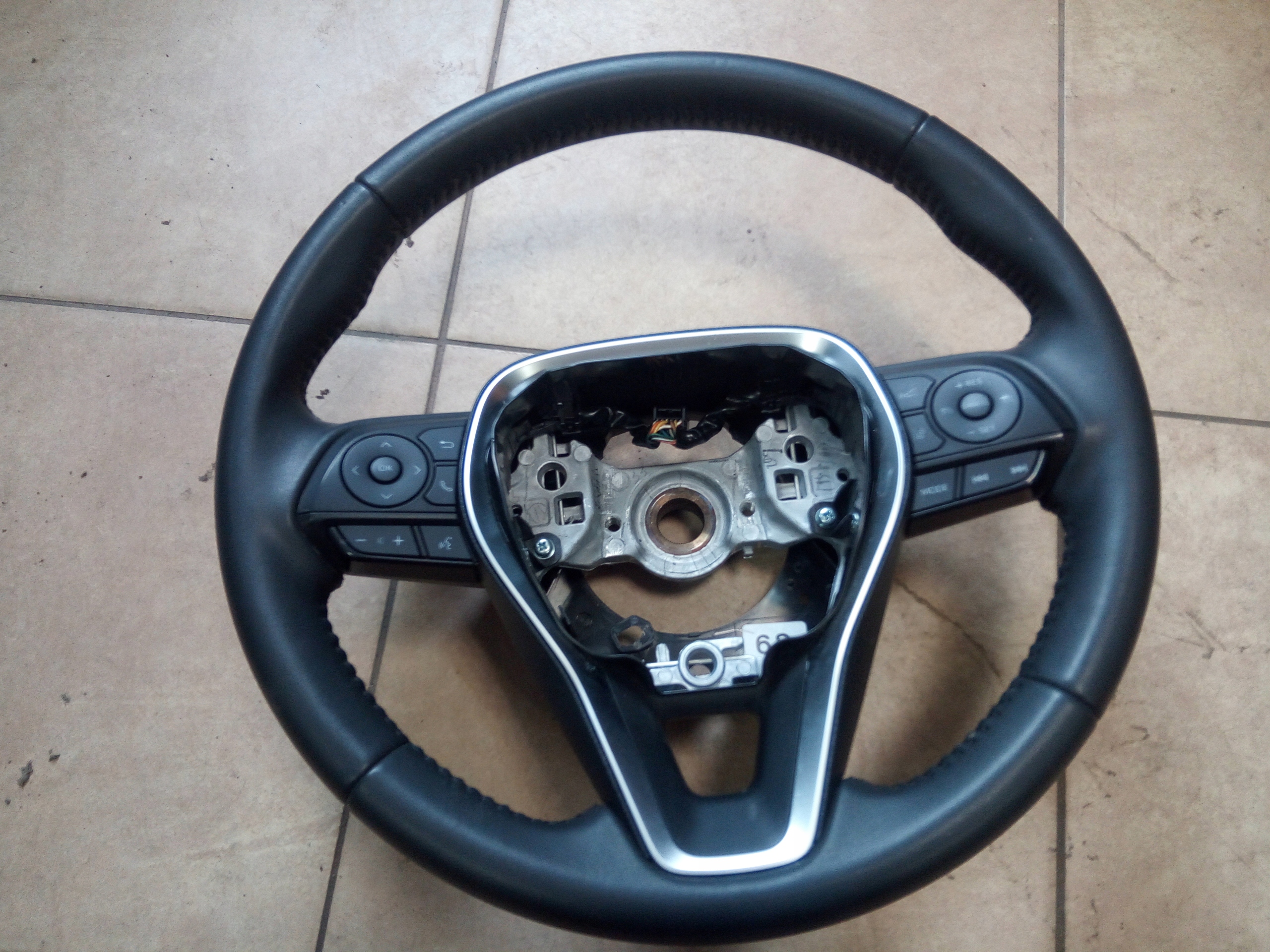 РУЛЕВОЕ КОЛЕСО TOYOTA RAV-4 V КОЖА ОРИГ.*