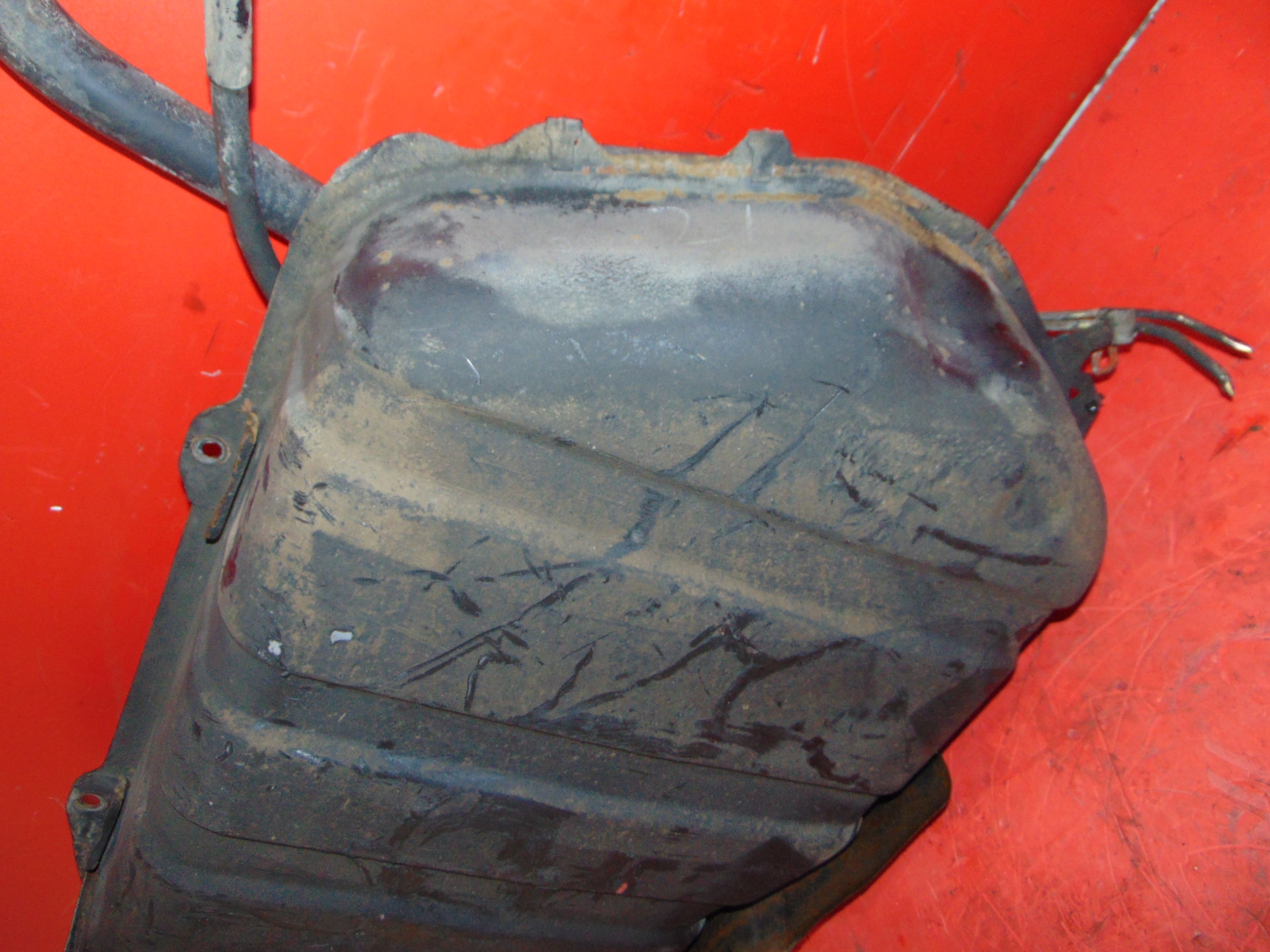 MITSUBISHI COLT V 1.3 B tank kraftstofftank
