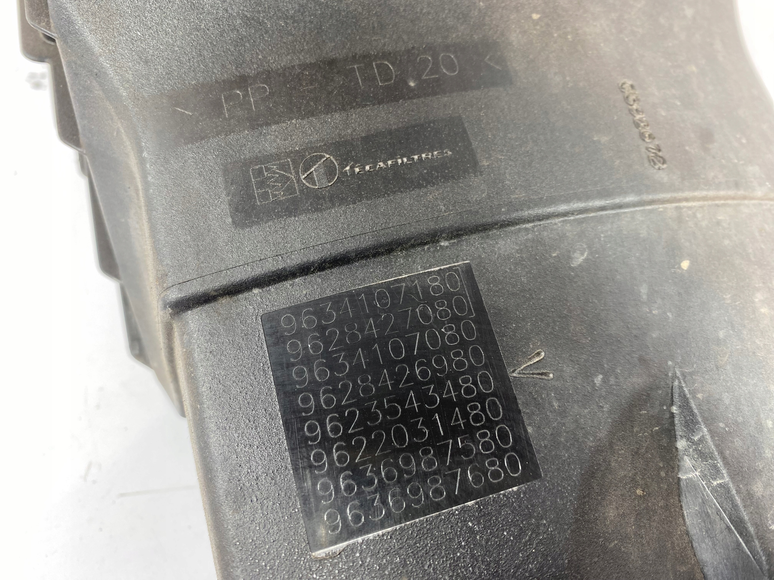 Peugeot 206 Gehäuse filter luft OE 9634107180 1.4