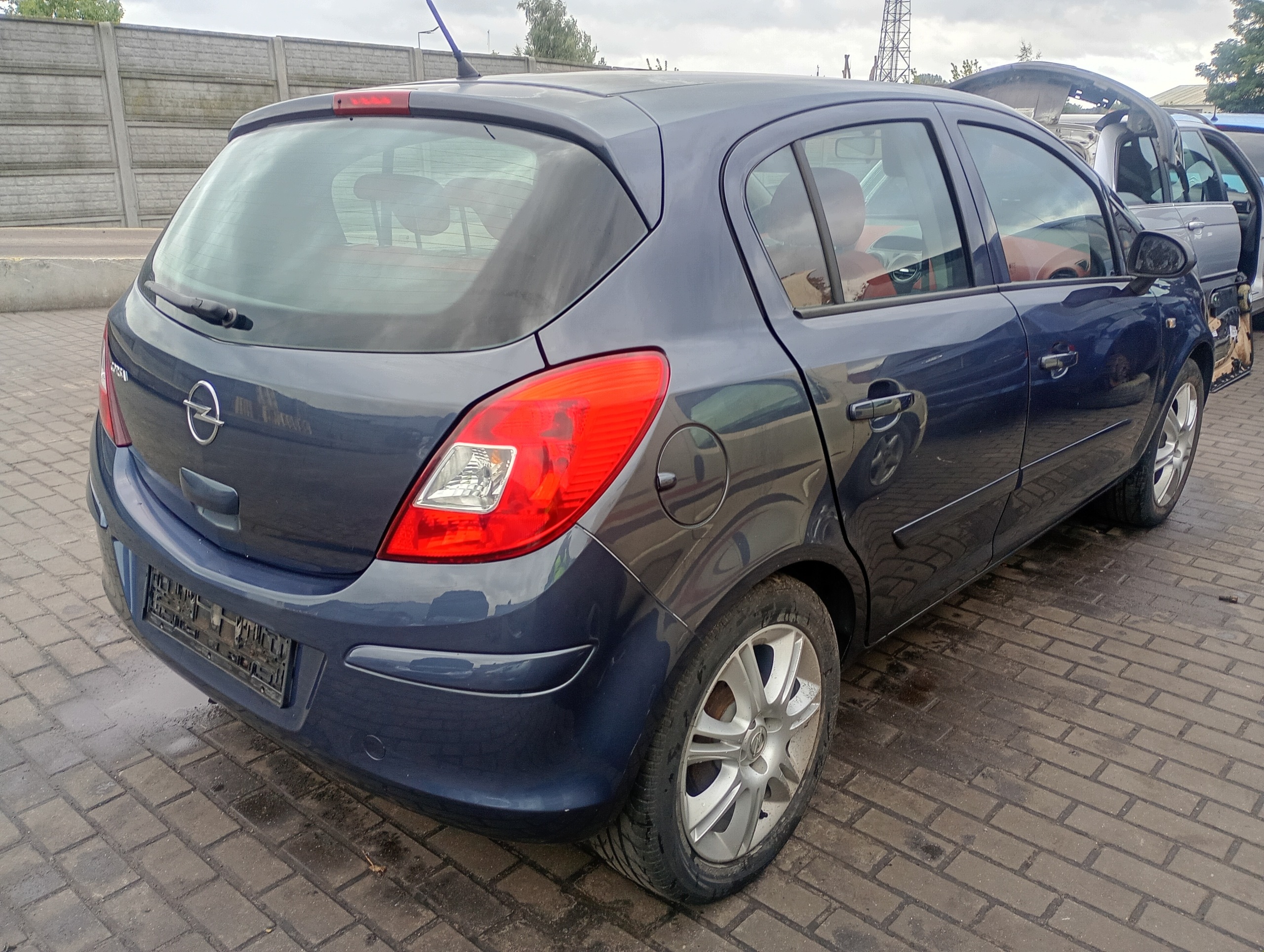 bumper rear rear part Opel Corsa D 06-10 code lakieru Z168