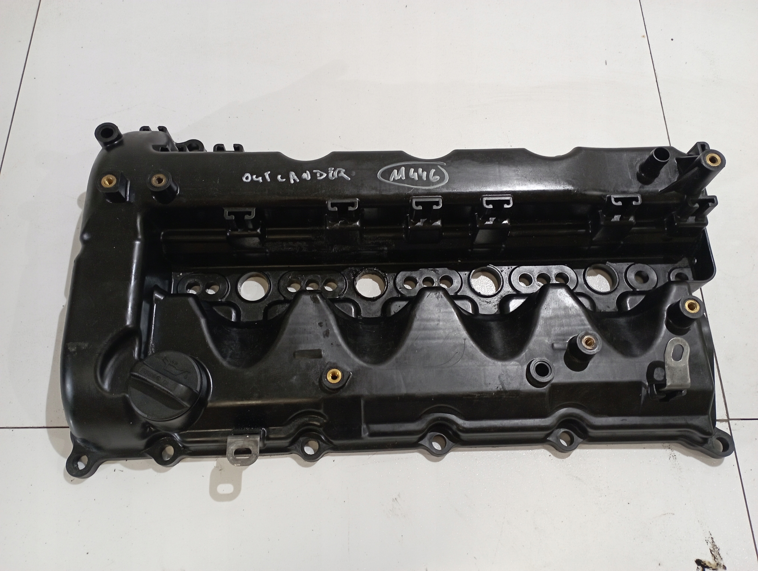 MITSUBISHI OUTLANDER 2.2 POKRYWA ZAWORÓW 4N14