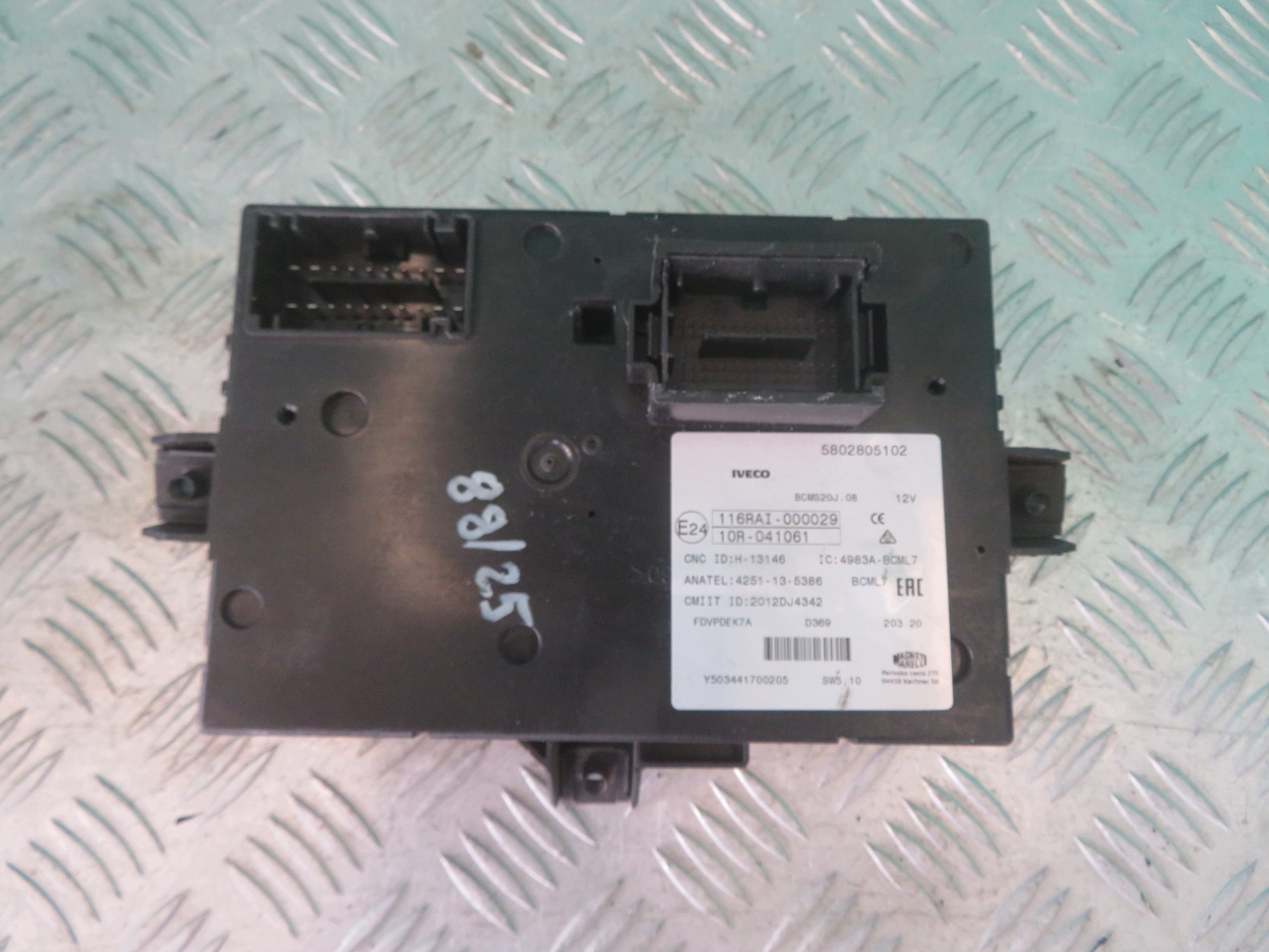 unité de commande électronique uce module BSI IVECO DAILY 2.3 21R 5802805102