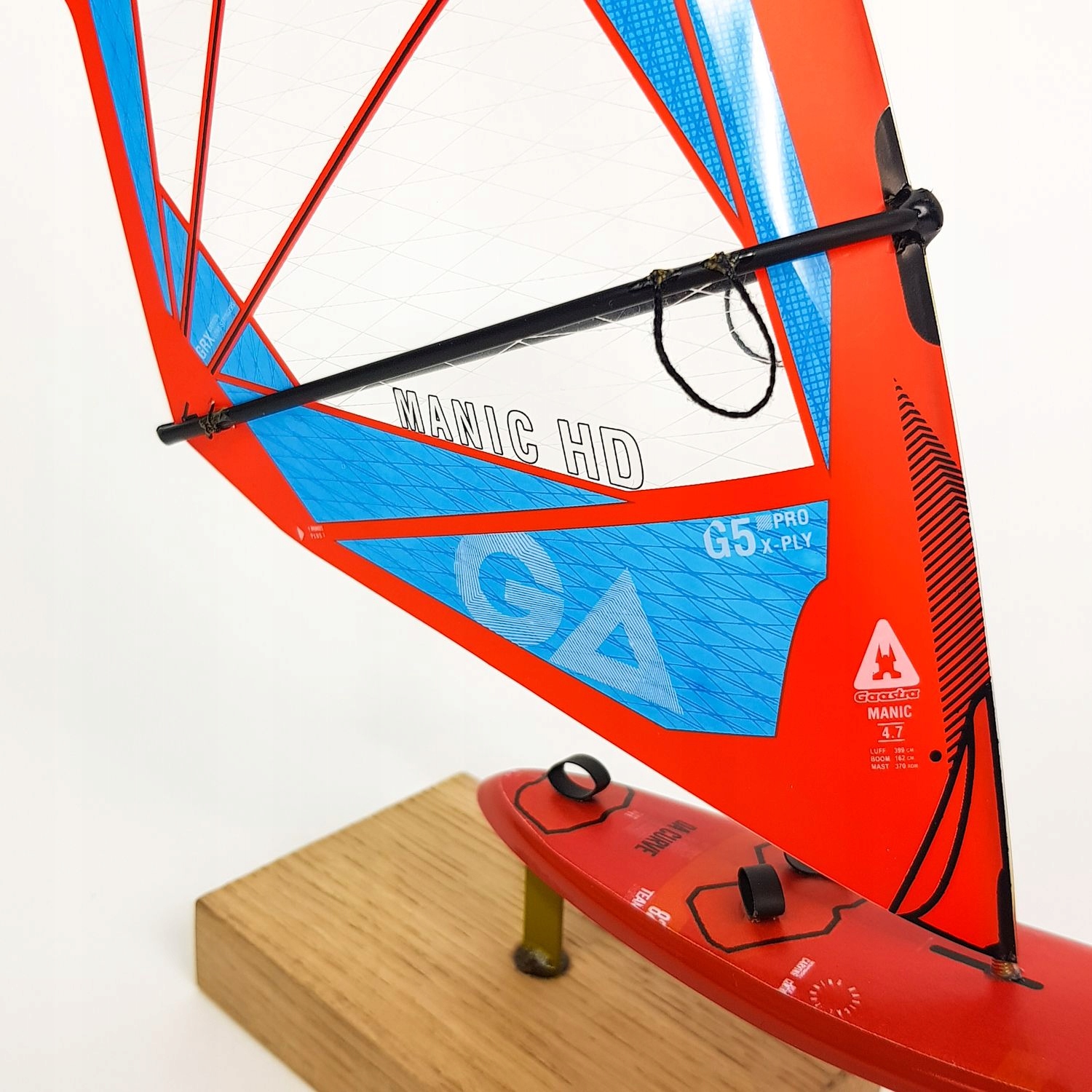 Model Tabou DaCurve GA Manic HD Red/Blue Kod producenta HW220402C1