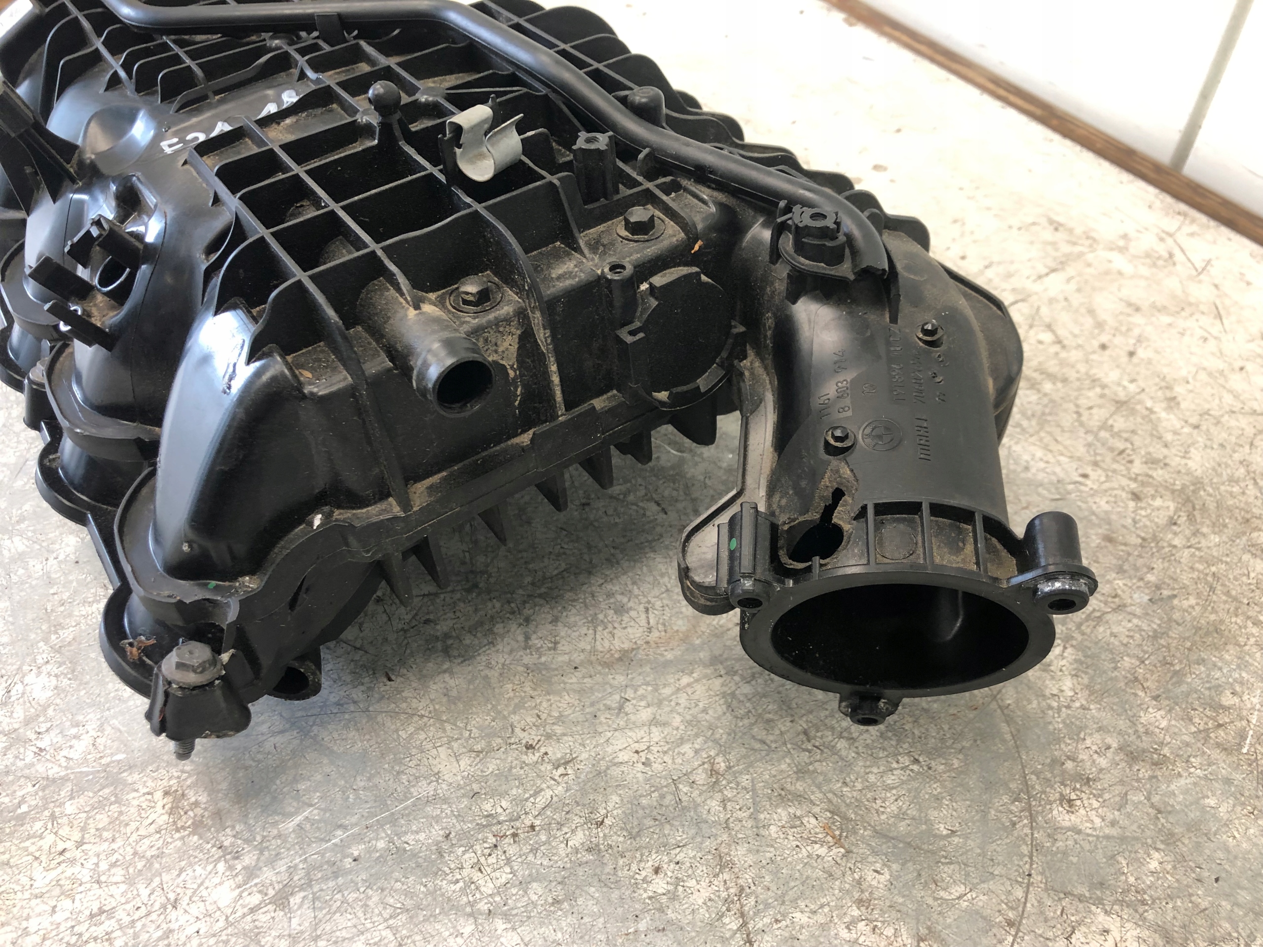 intake manifold BMW F21 2.0 72344186