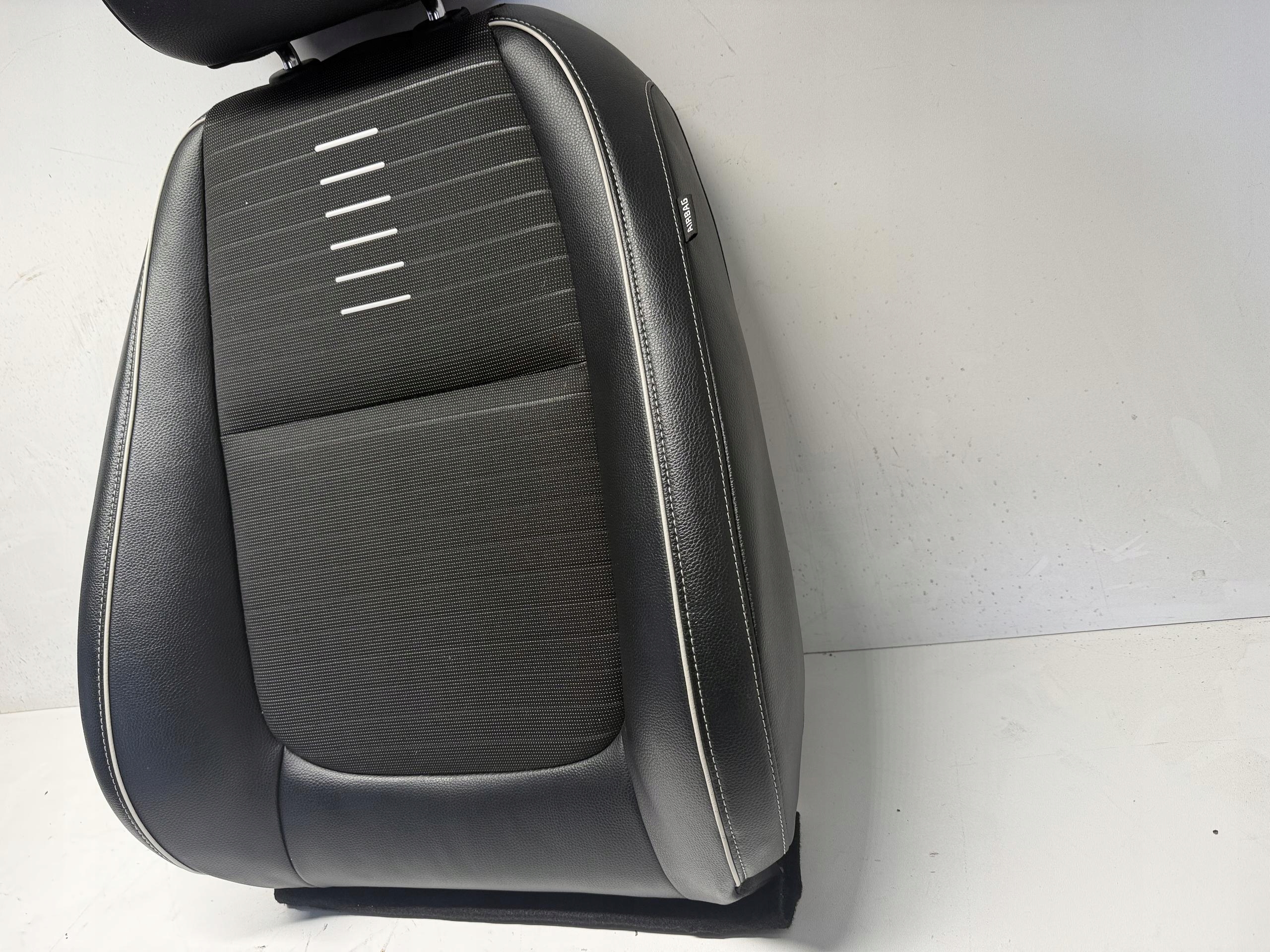OPARCIE SITZ links Leder GRZANE KIA RIO IV V 2017