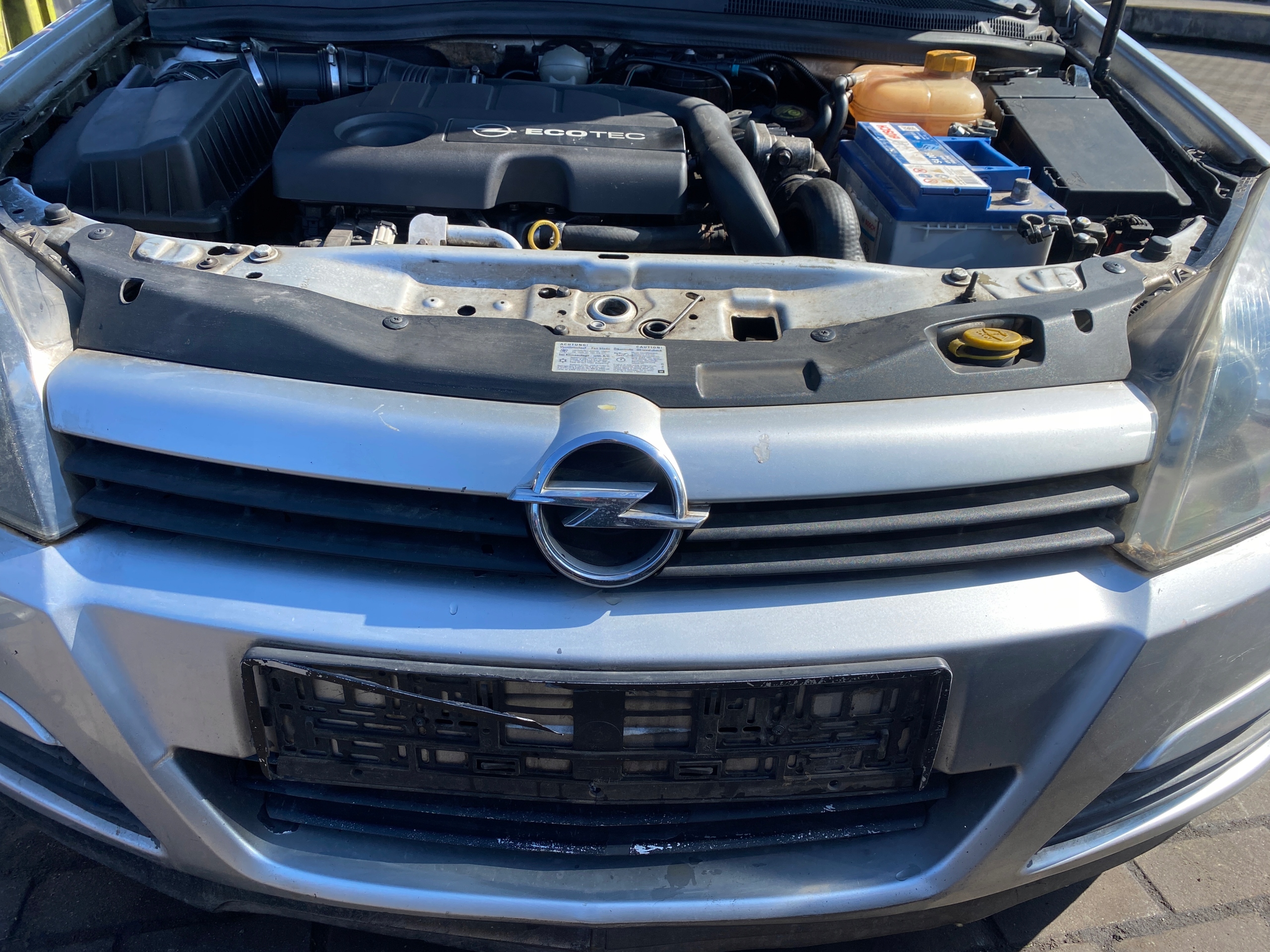 Opel Astra H 04-10 grill grille radiator