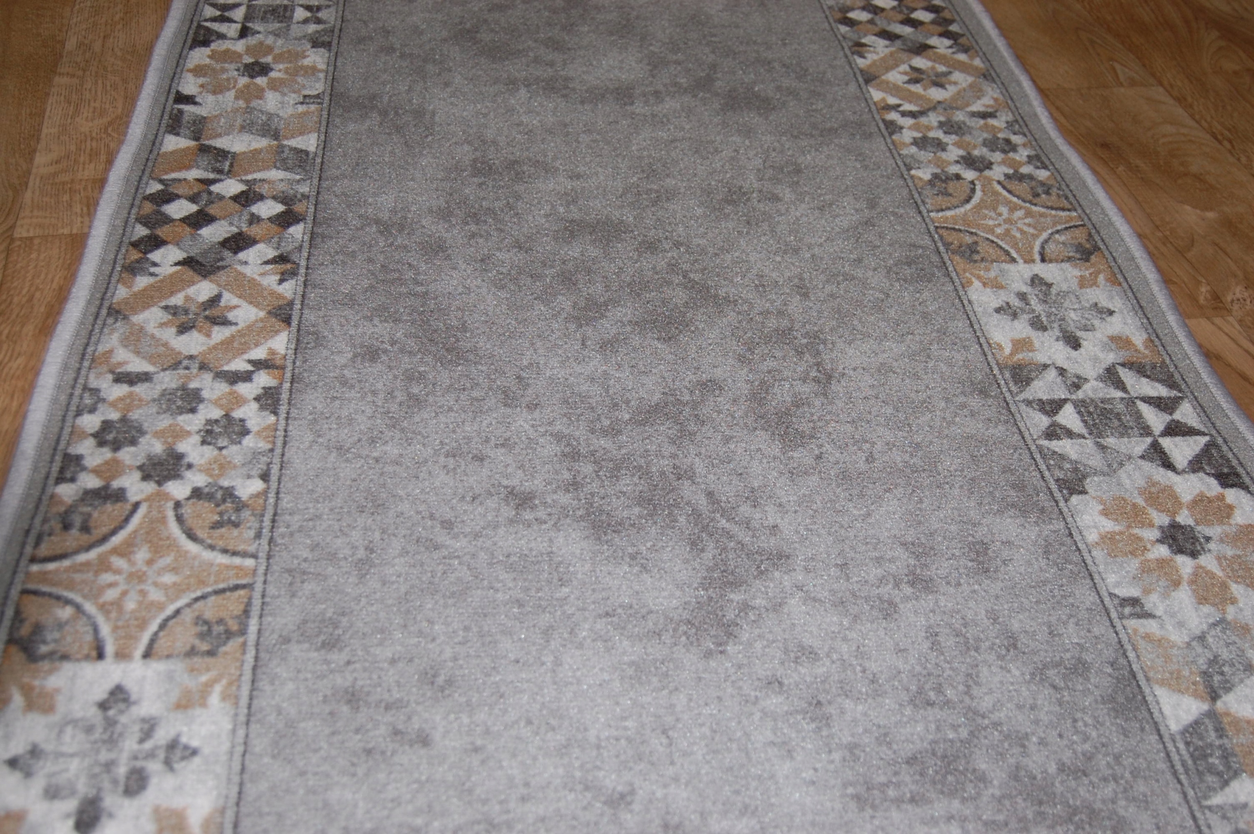 CHODNIK ANTYPOŚLIZGOWY MURCIA 94 NOWOŚĆ szer 67cm Marka inna